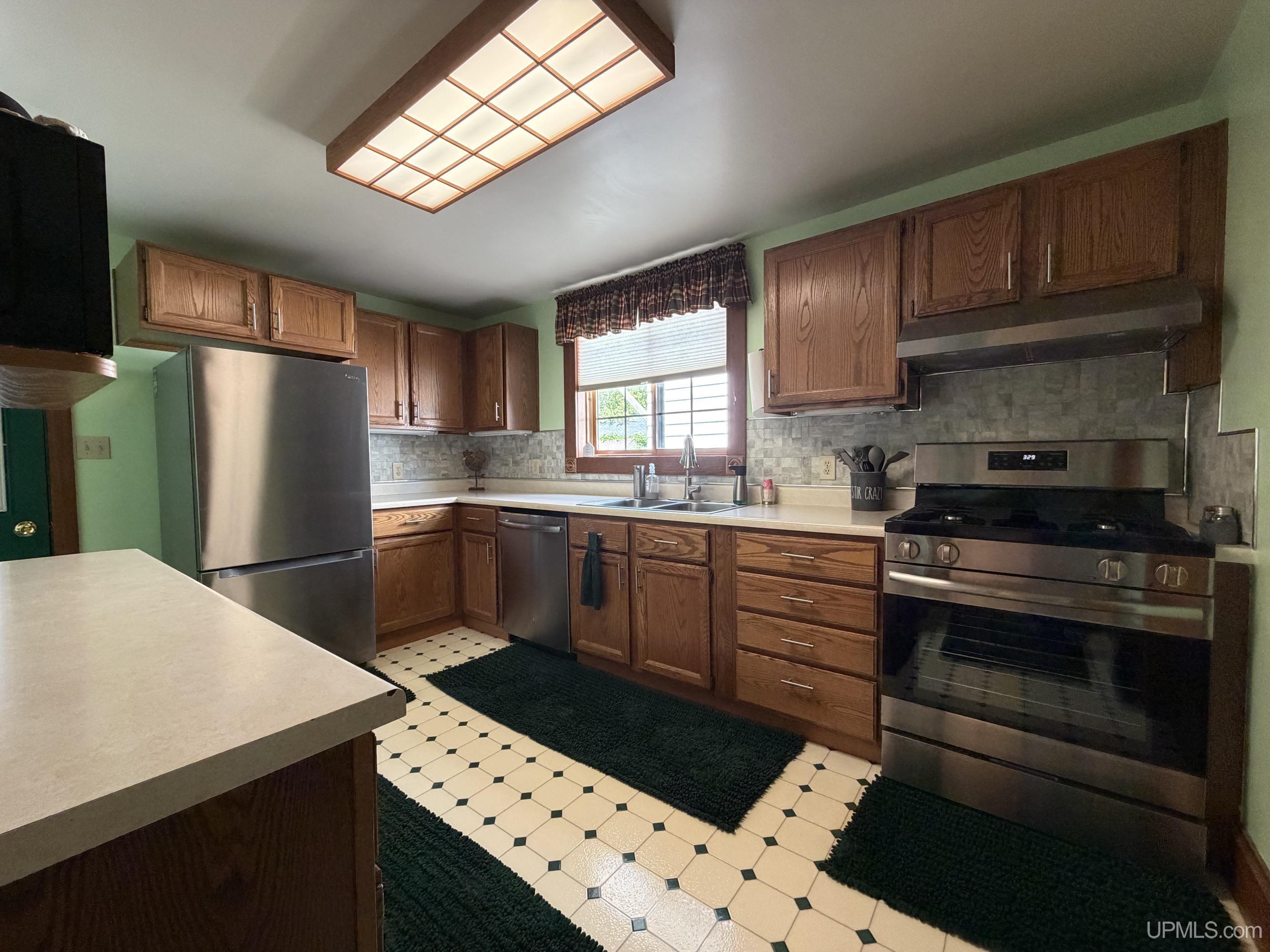 324 W Ridge Street Property Photo 19