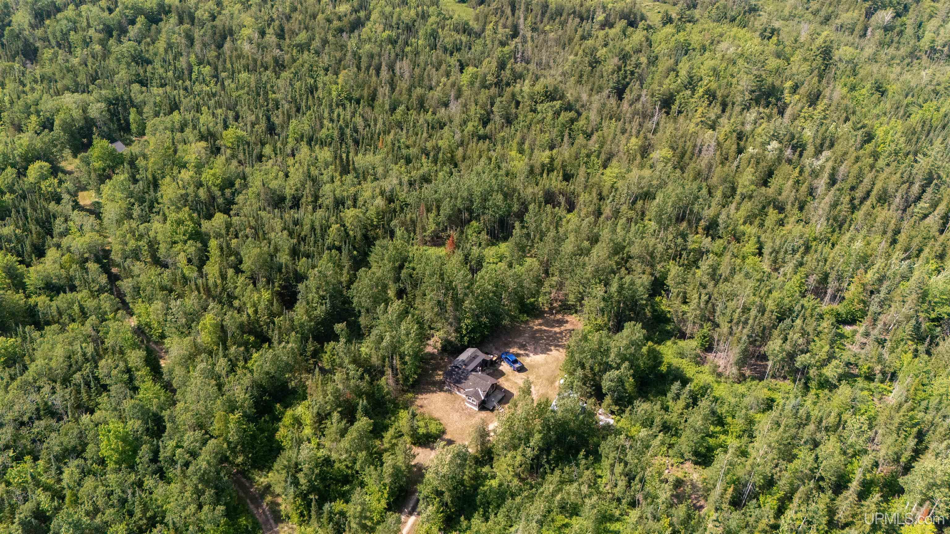 Behind Blue Sky N River Road Road Property Photo 4