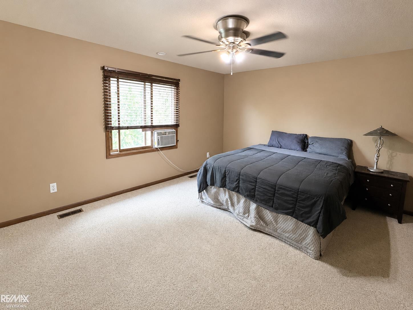 18402 Sumpter Forest Drive Property Photo 8