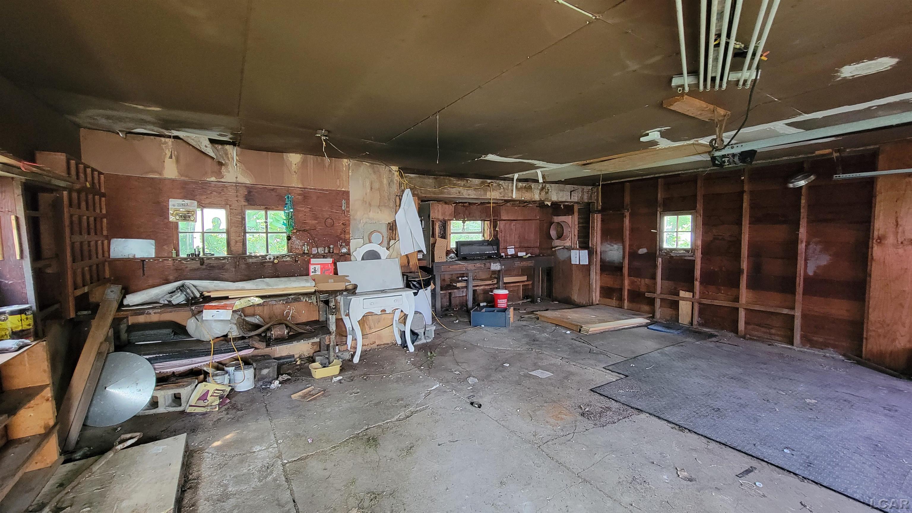 751 James Street Property Photo 5