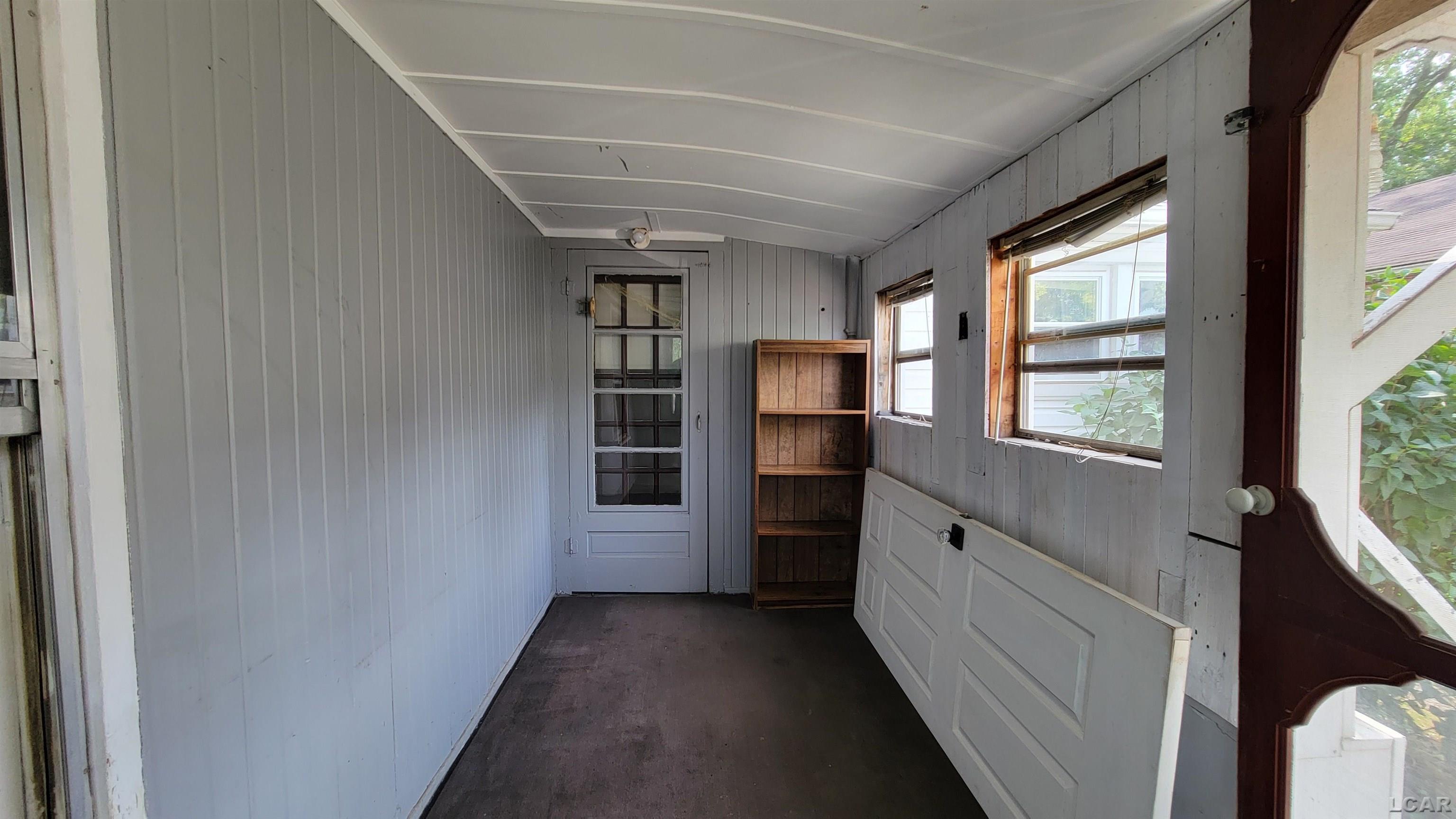 751 James Street Property Photo 8