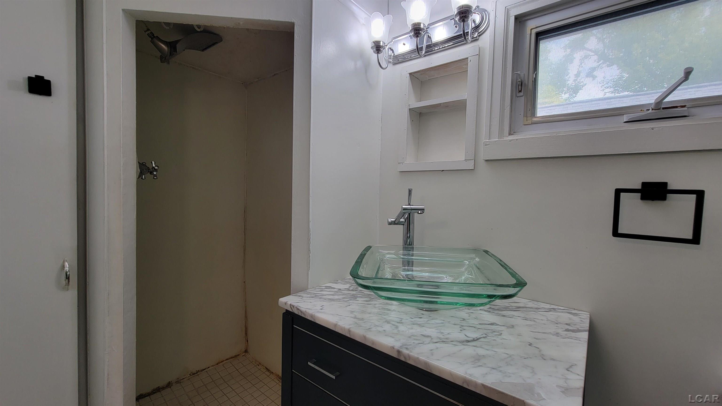 751 James Street Property Photo 12
