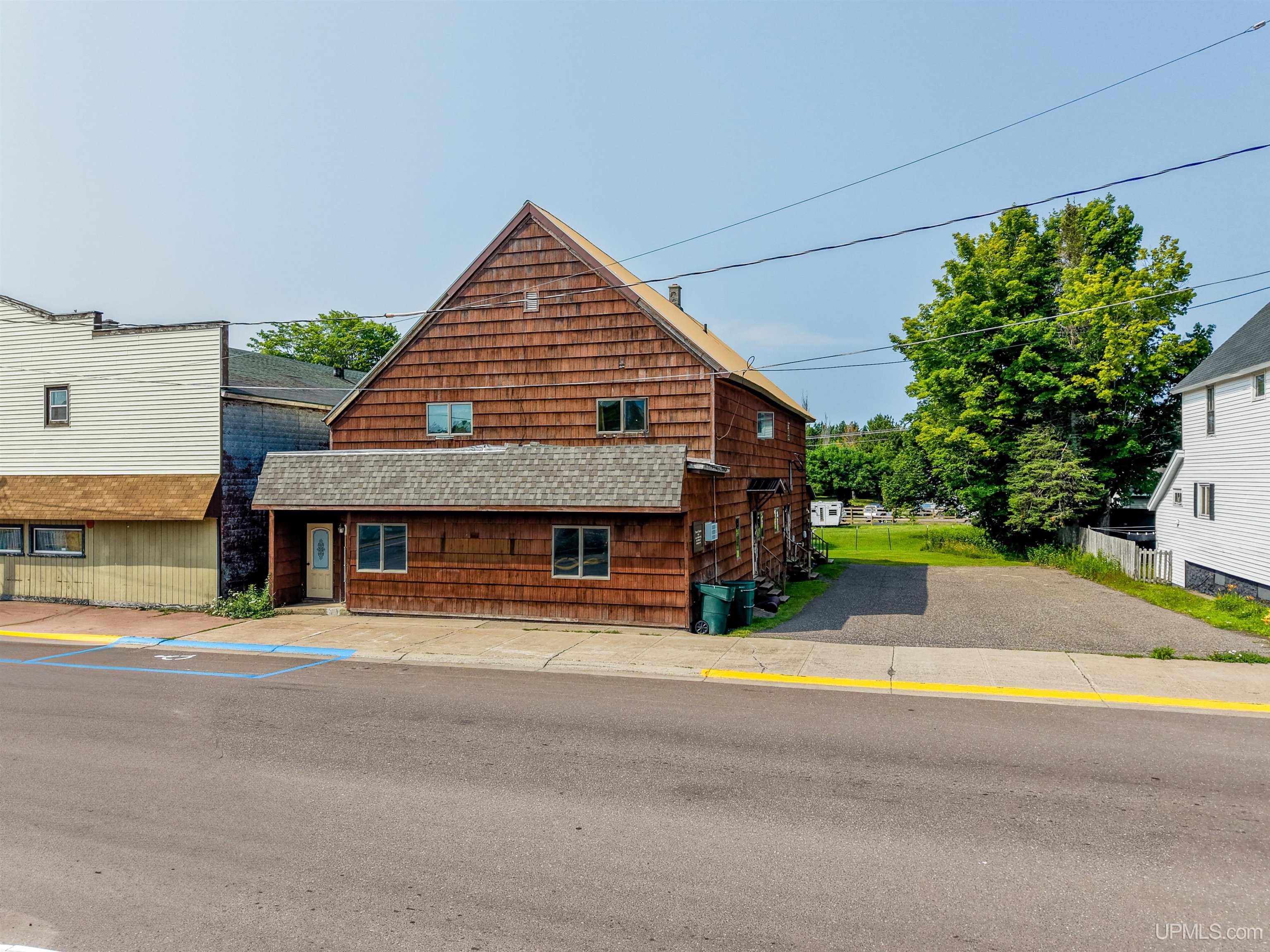 137 Lake Linden Avenue Property Photo 1