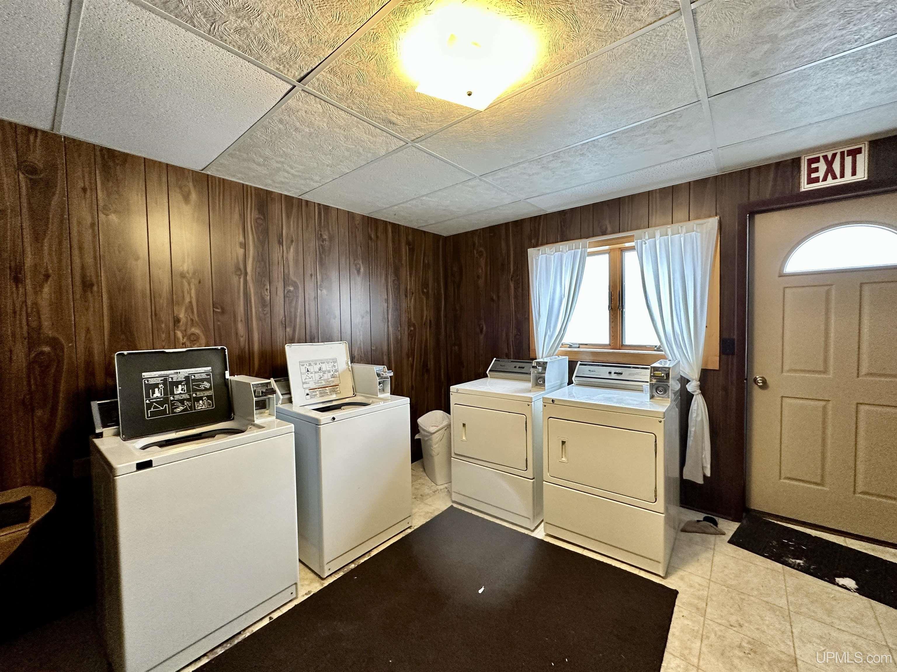 137 Lake Linden Avenue Property Photo 25