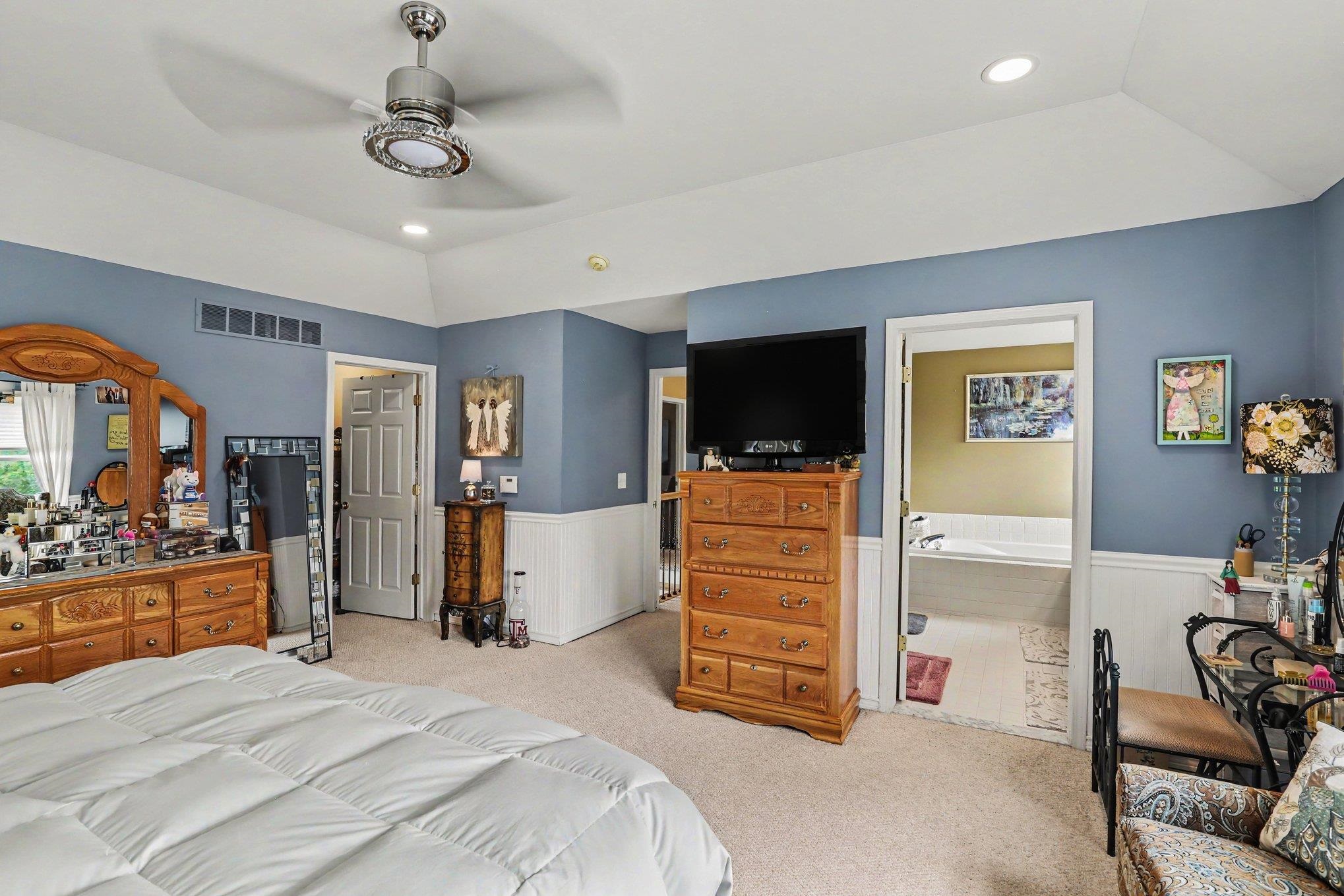 3544 S Creek Drive Property Photo 17