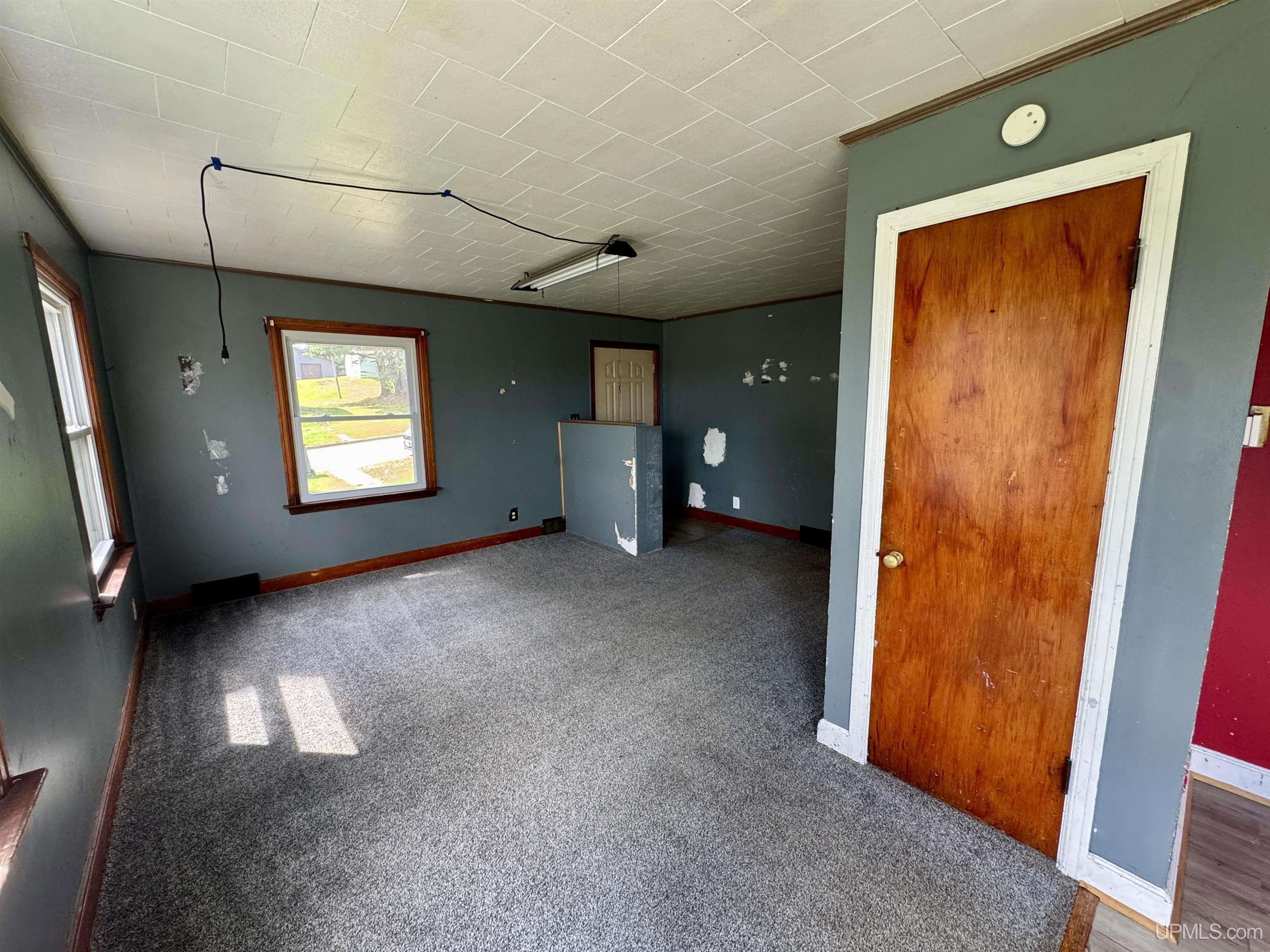 204 Marquette Avenue Property Photo 3