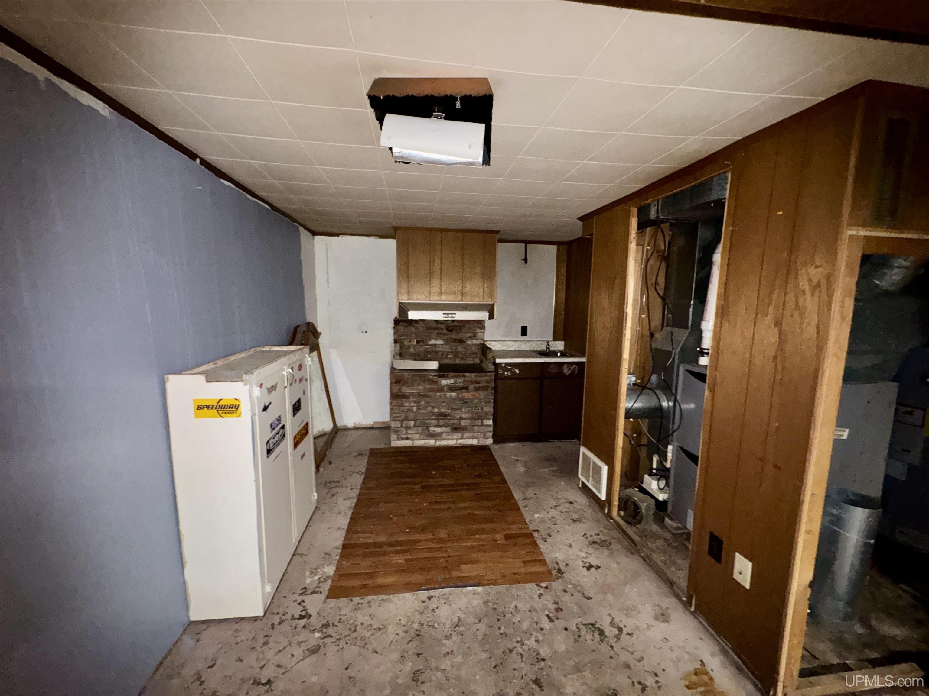 204 Marquette Avenue Property Photo 14