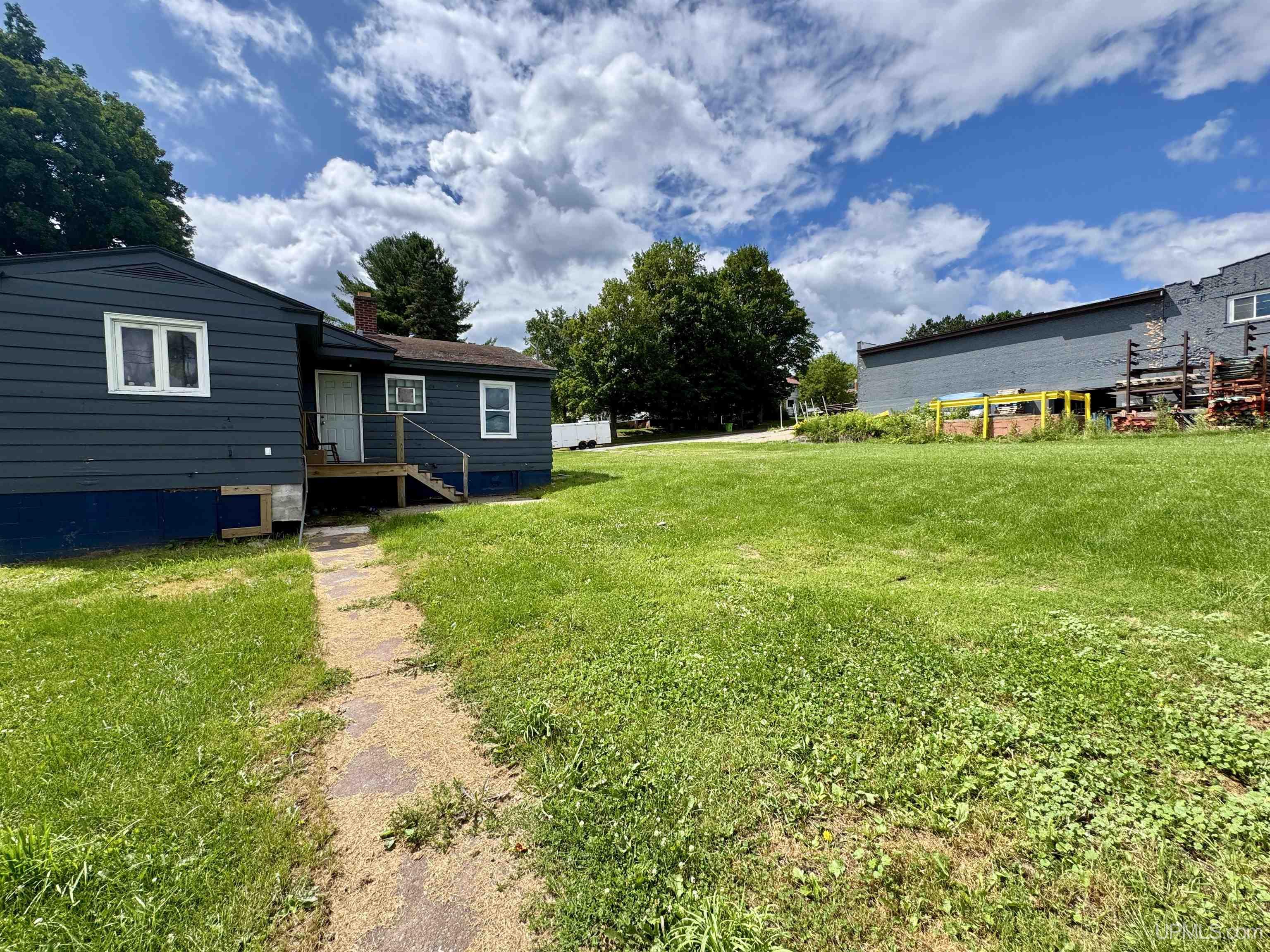 204 Marquette Avenue Property Photo 17
