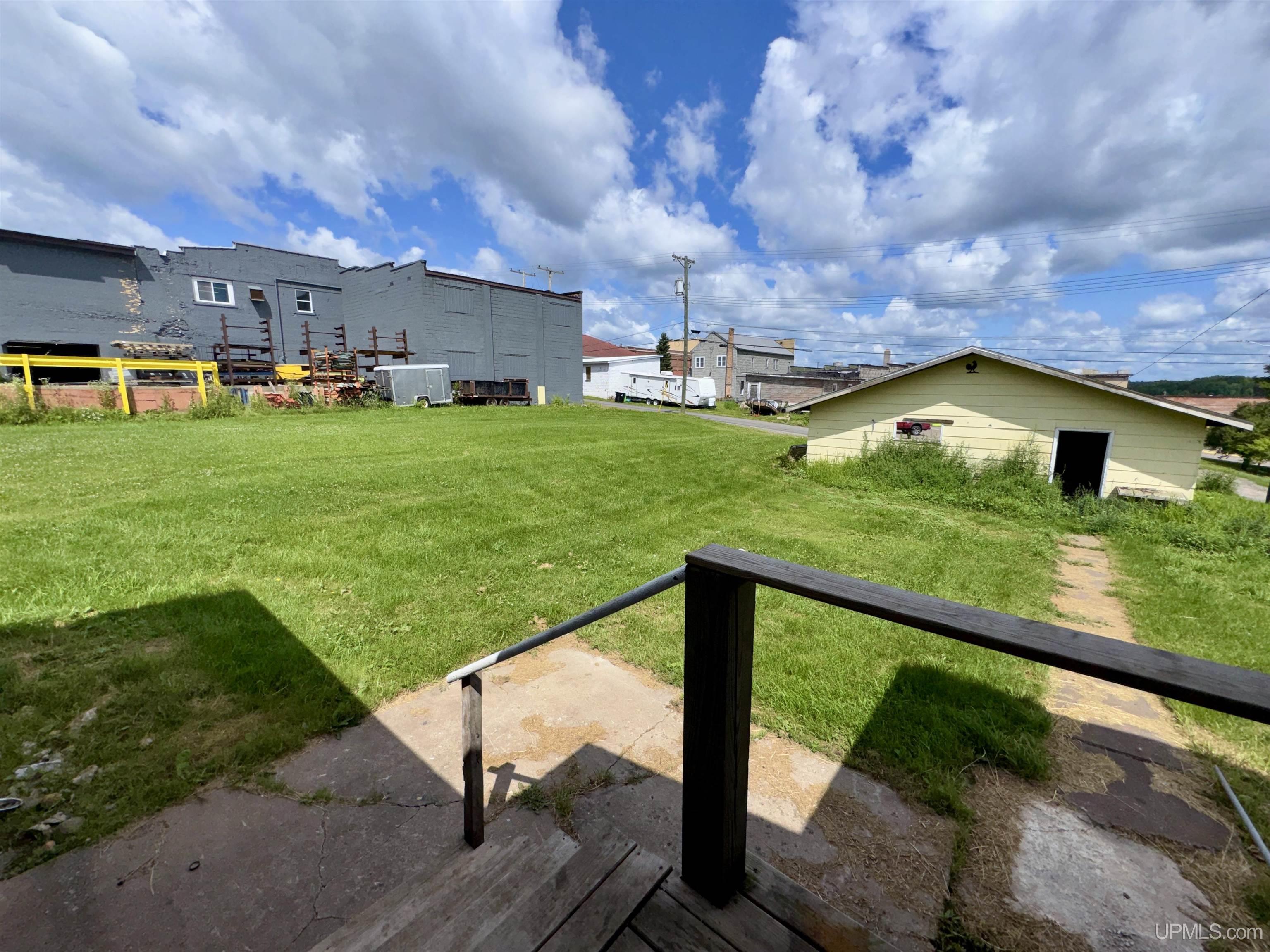 204 Marquette Avenue Property Photo 18