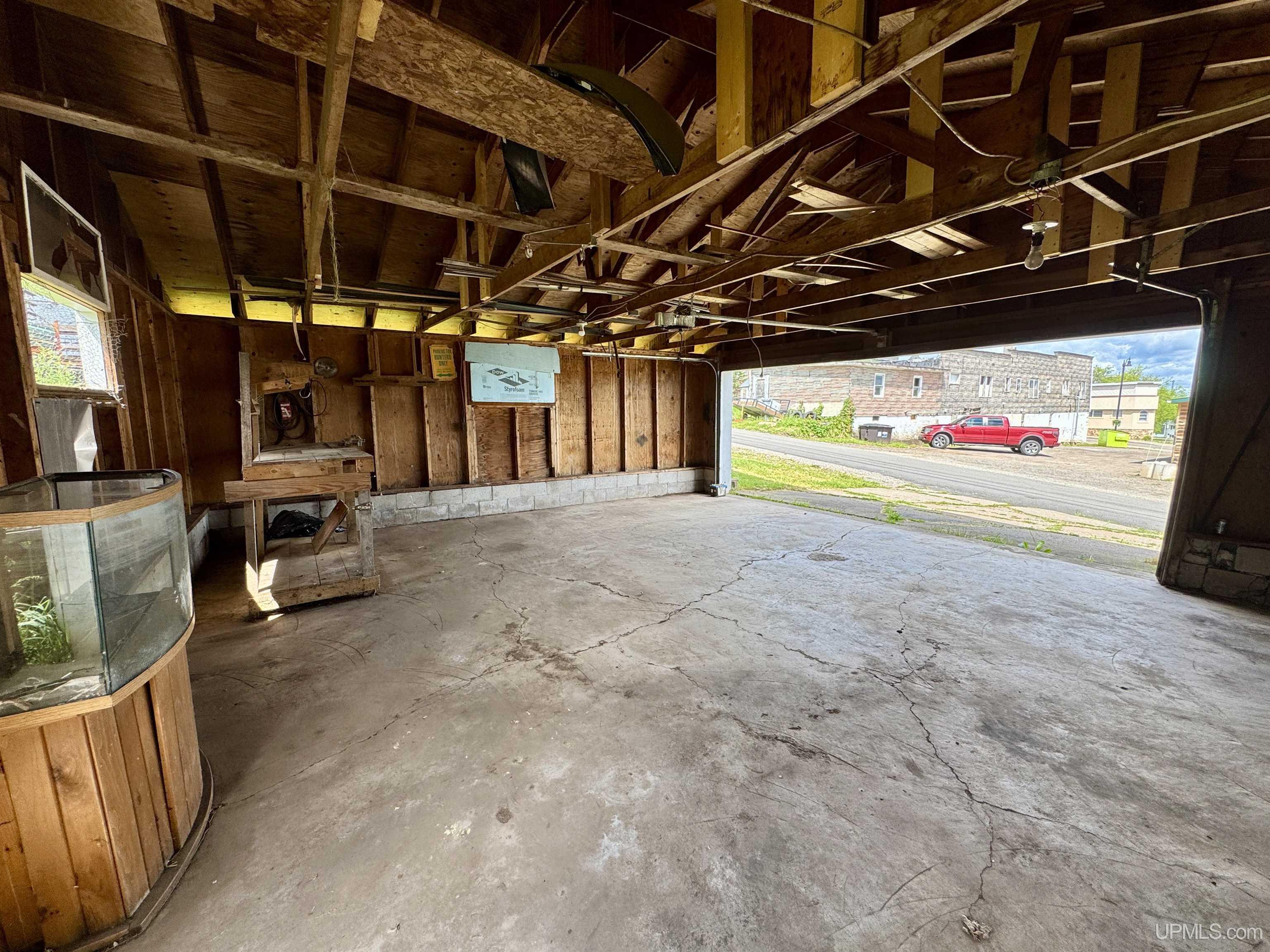 204 Marquette Avenue Property Photo 20