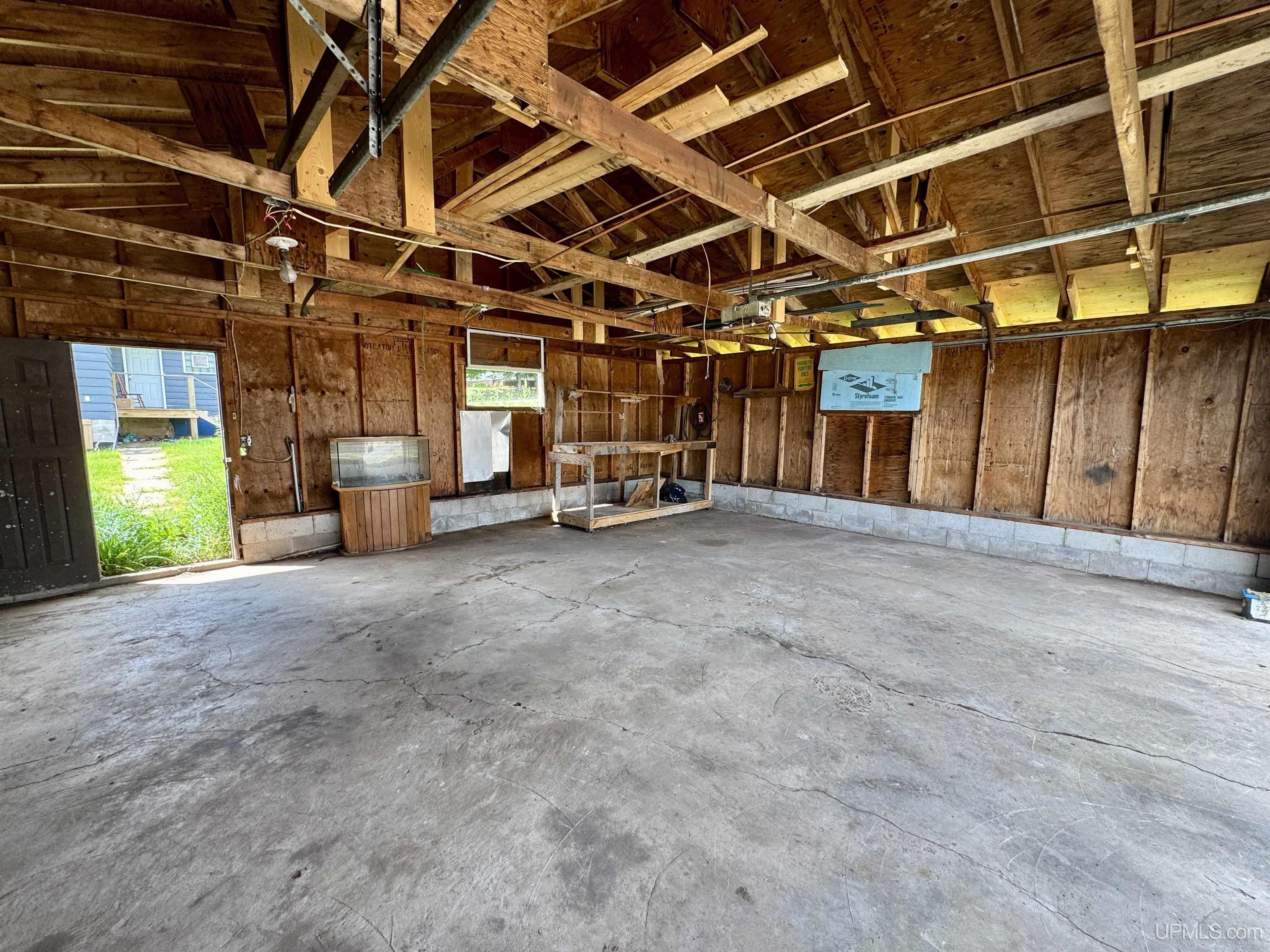204 Marquette Avenue Property Photo 21