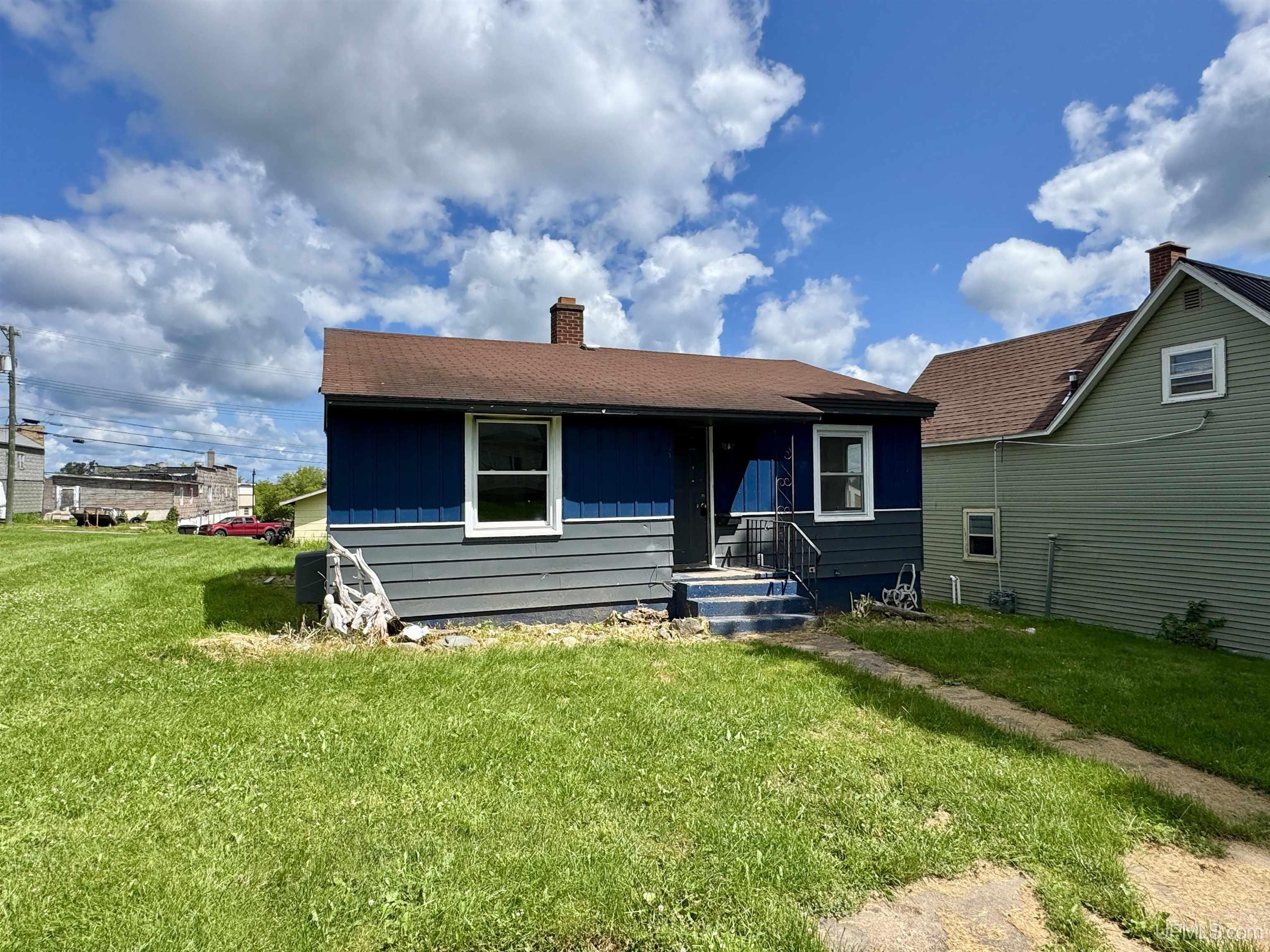 204 Marquette Avenue Property Photo 23