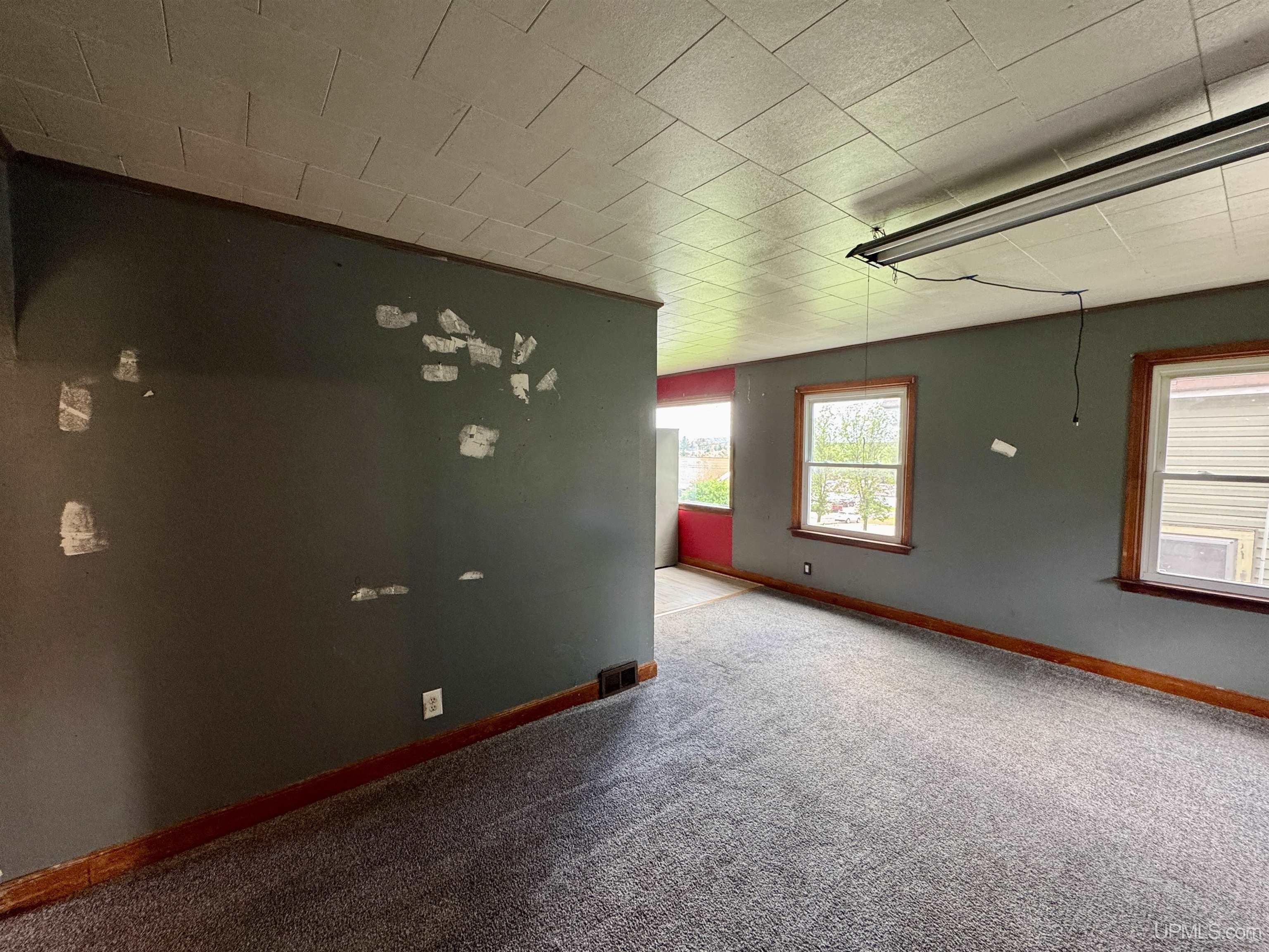 204 Marquette Avenue Property Photo 24