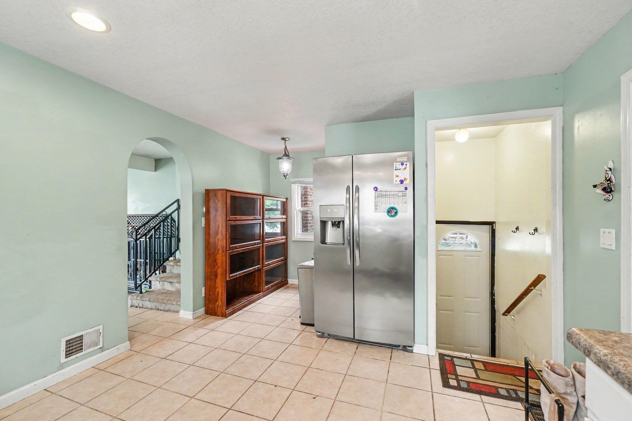 1715 Columbus Avenue Property Photo 6
