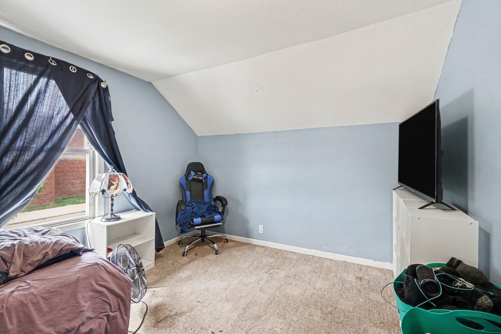 1715 Columbus Avenue Property Photo 9