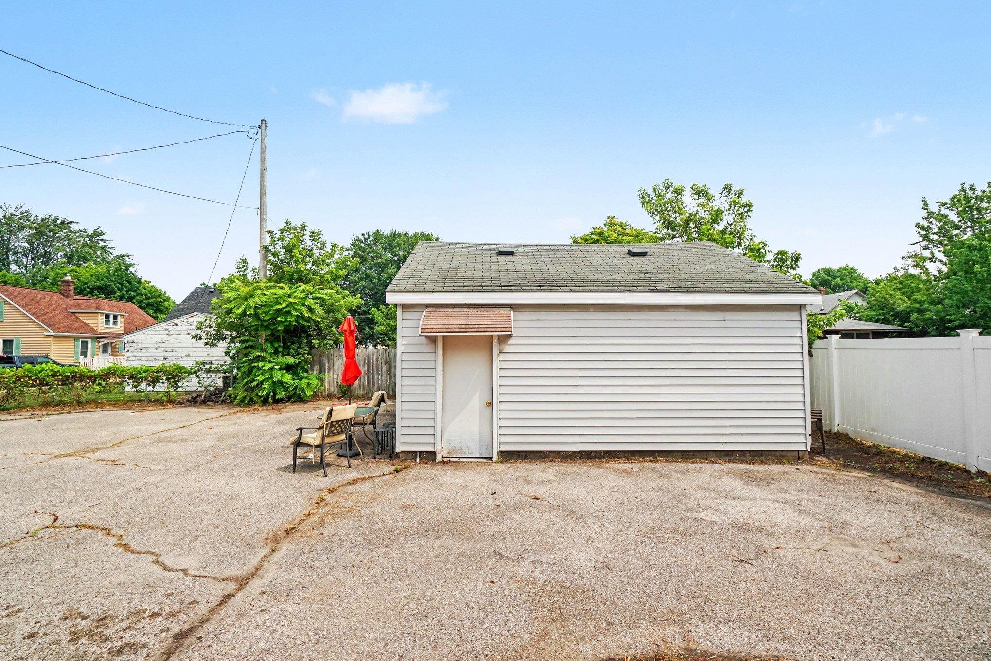1715 Columbus Avenue Property Photo 20