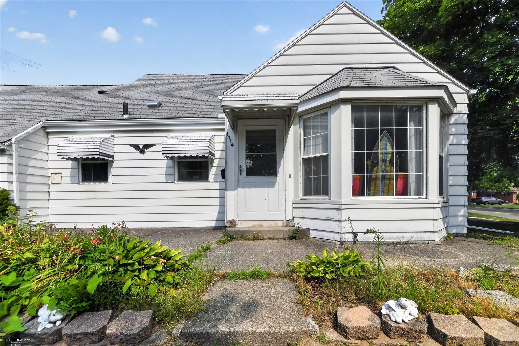 1114 Burlington Drive Property Photo 4