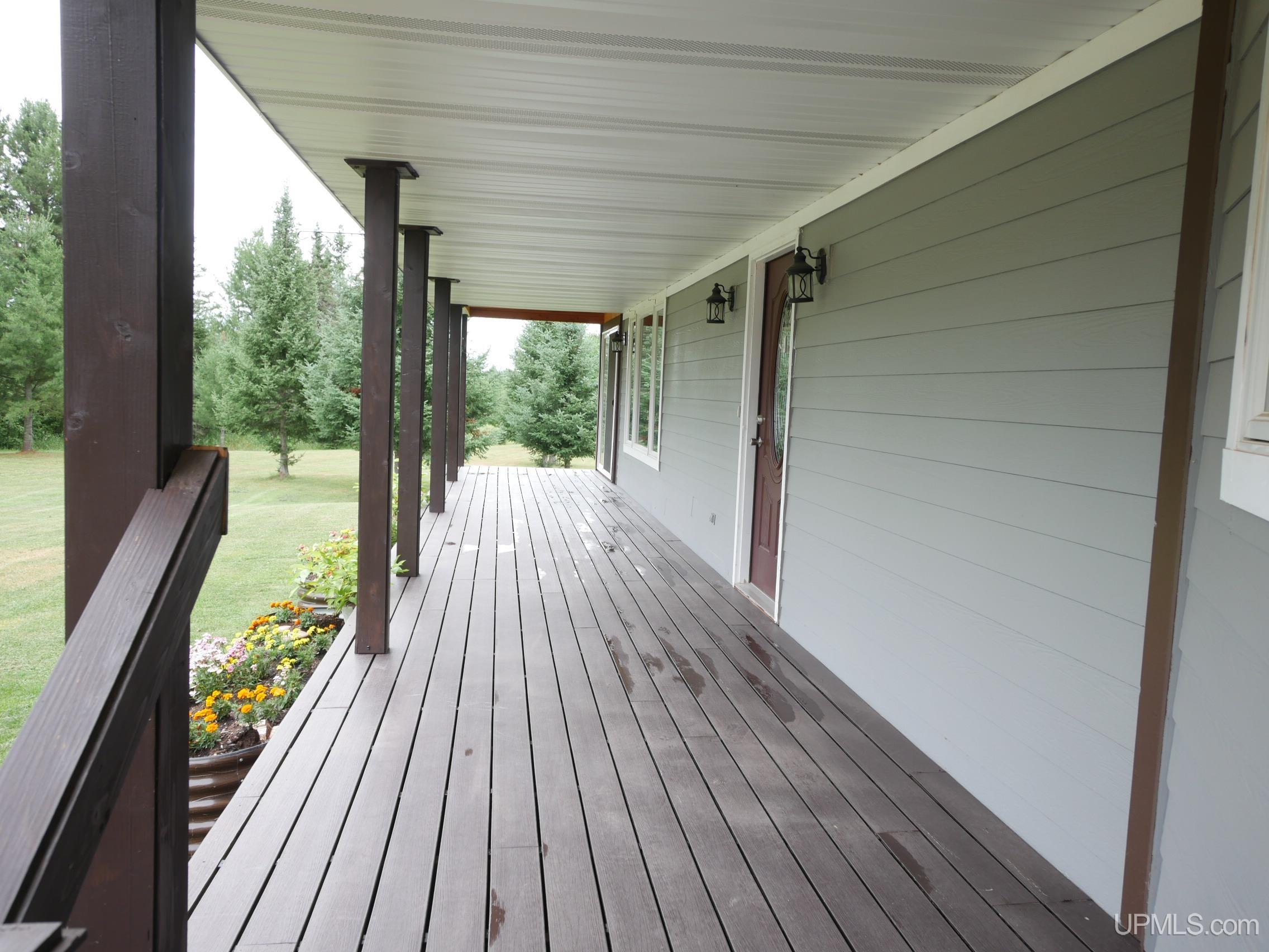 36689 River Road Property Photo 12