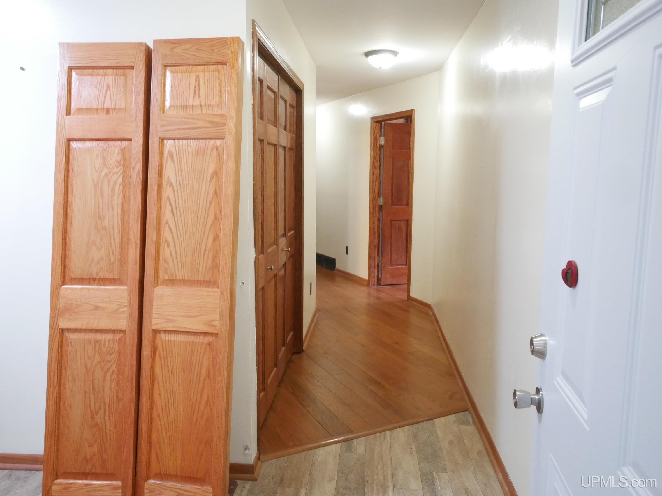 36689 River Road Property Photo 17