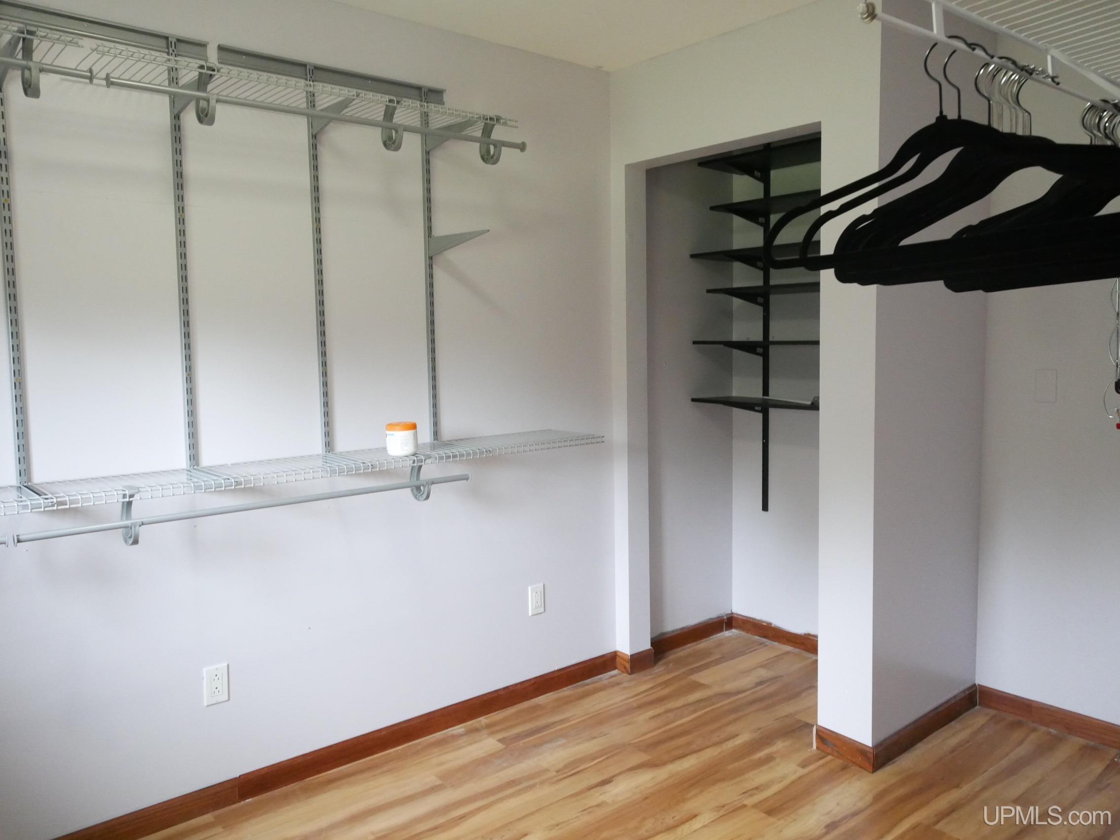 36689 River Road Property Photo 24