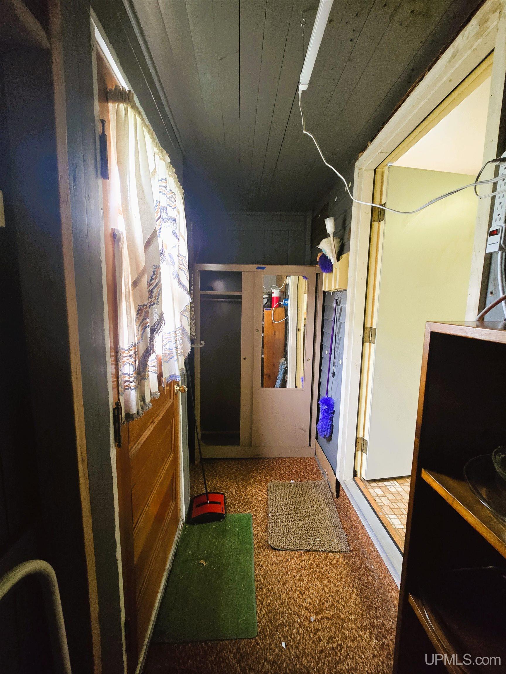 56702 Hecla Street Property Photo 12