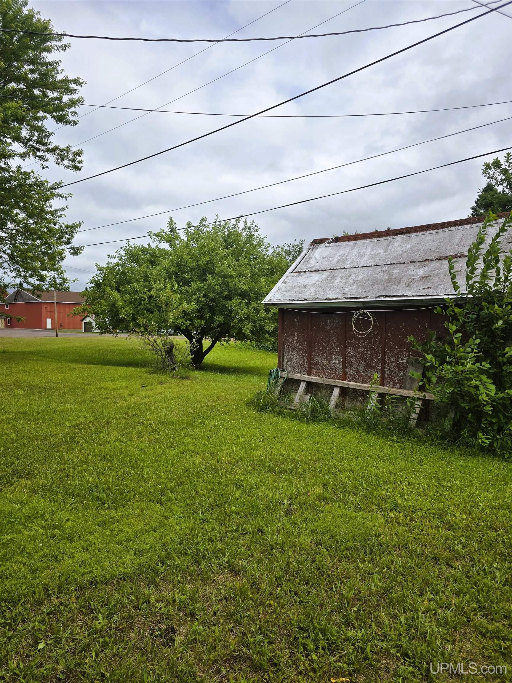 56702 Hecla Street Property Photo 25