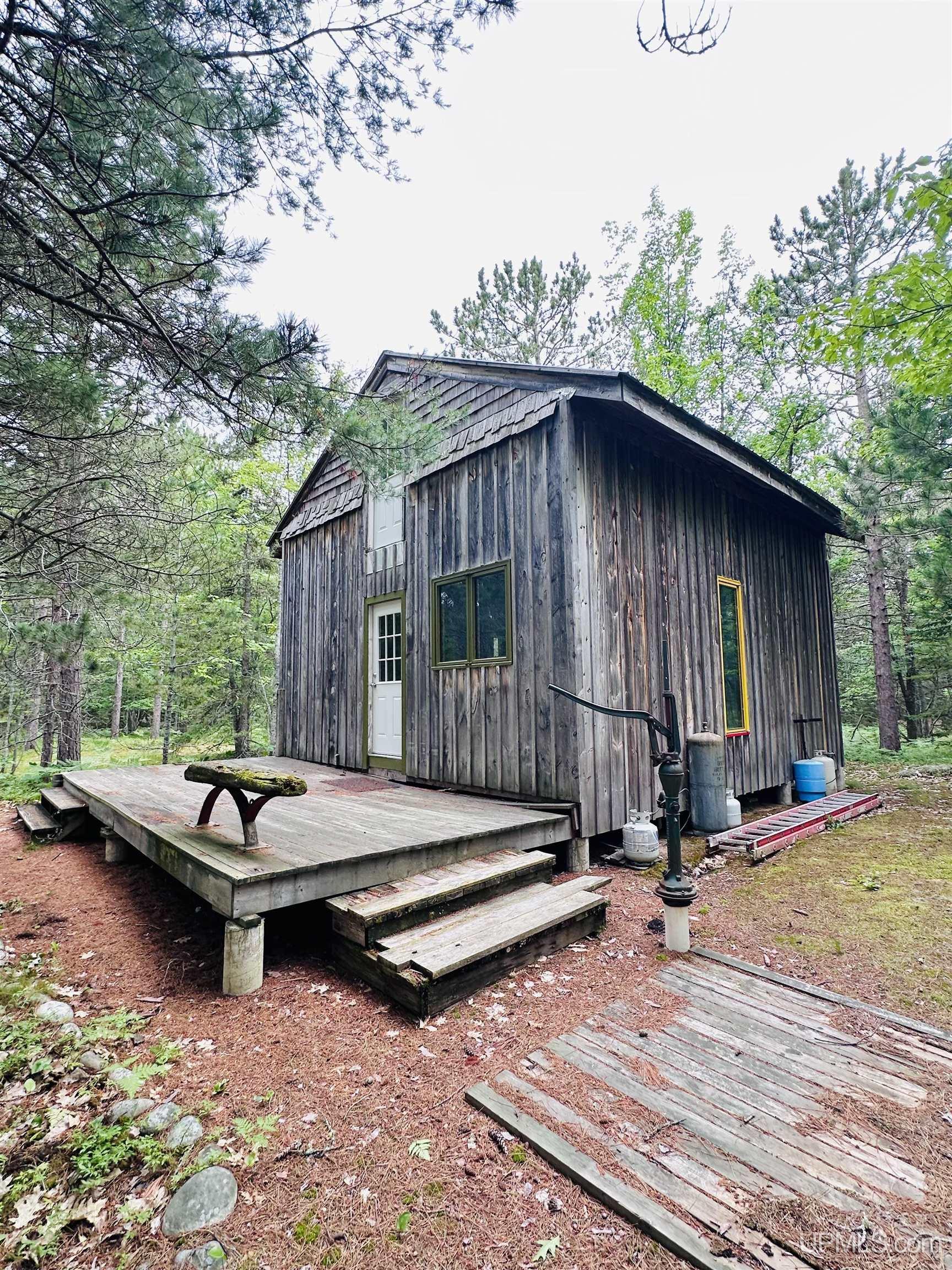 22712 E Afoafos Trail Property Photo 4
