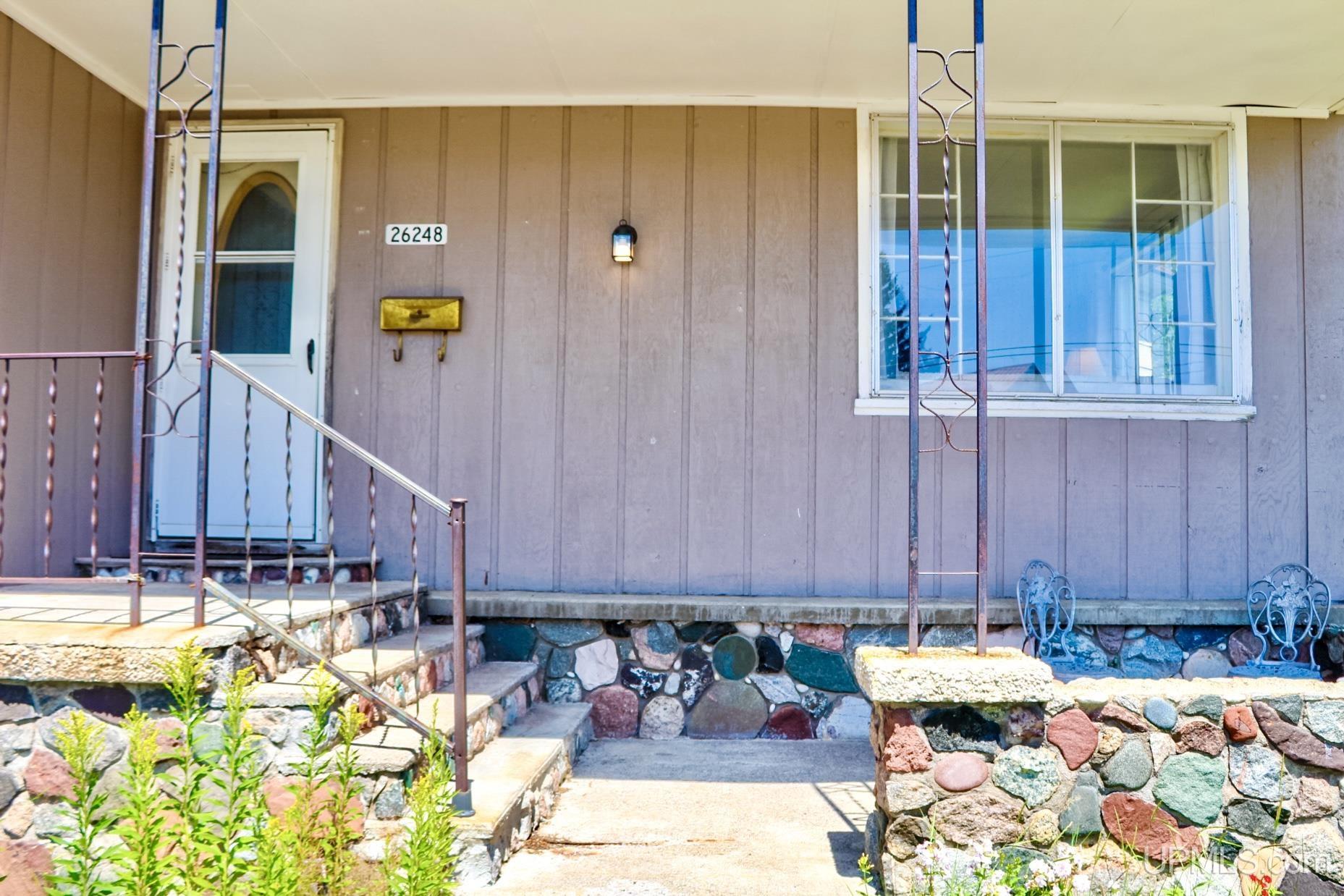 26248 E Pine Street Property Photo 3