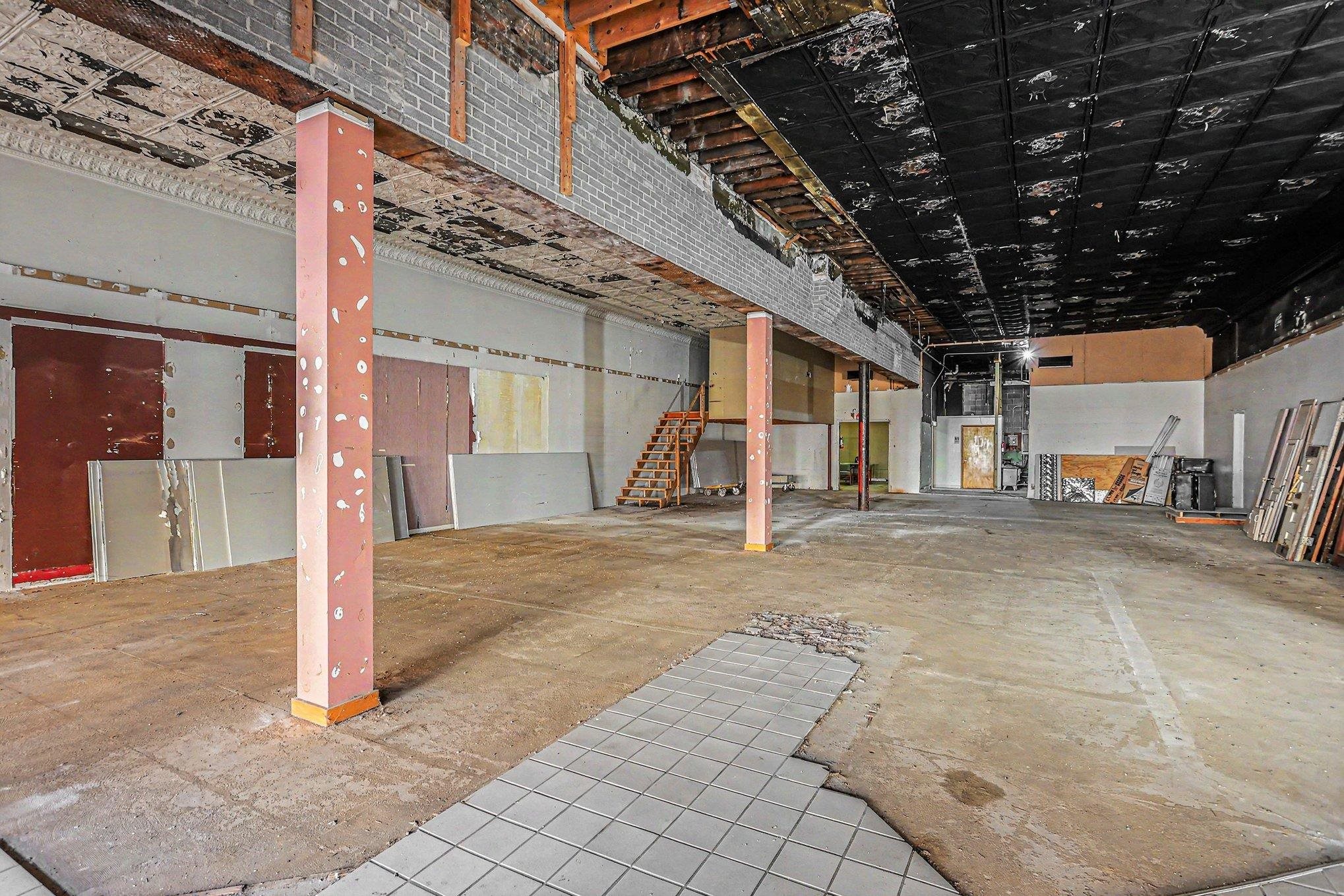 702 Washington Avenue Property Photo 8