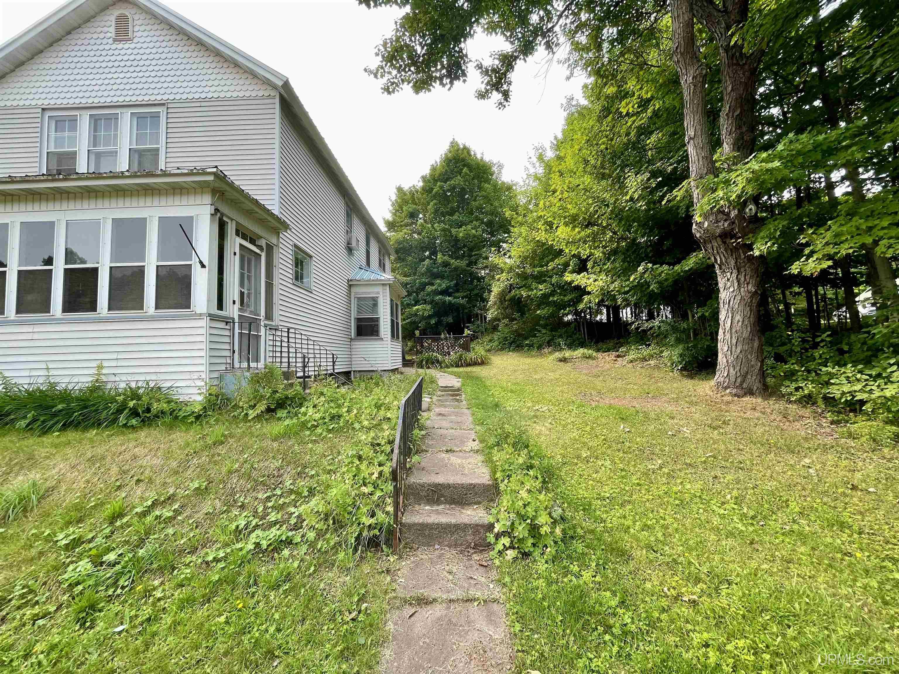 236 Ready Street Property Photo 39
