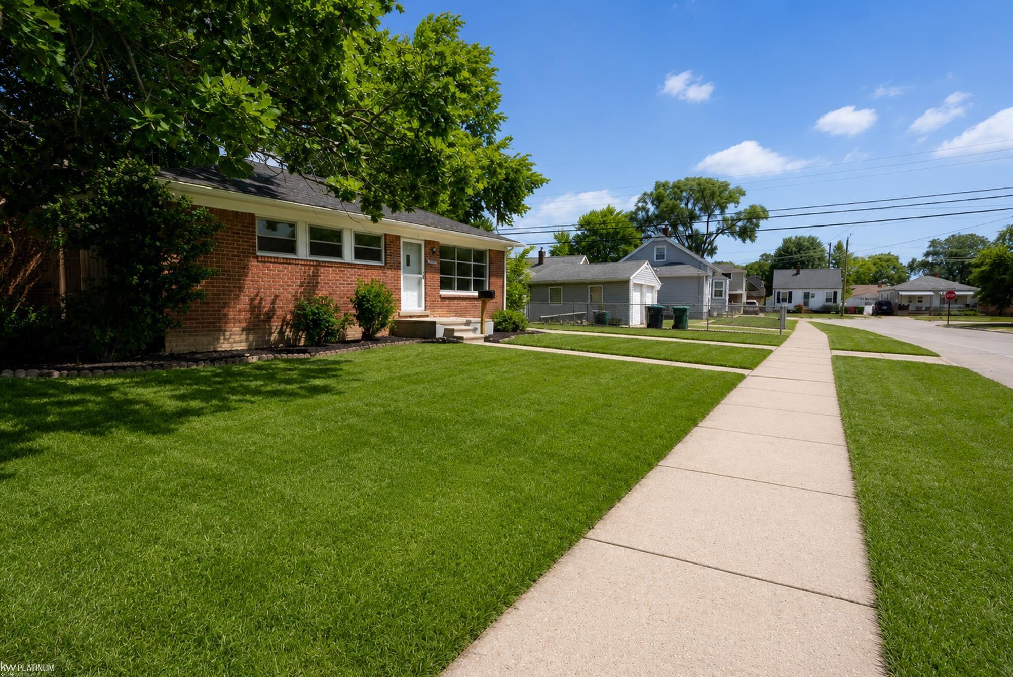17225 Bell Avenue Property Photo 4