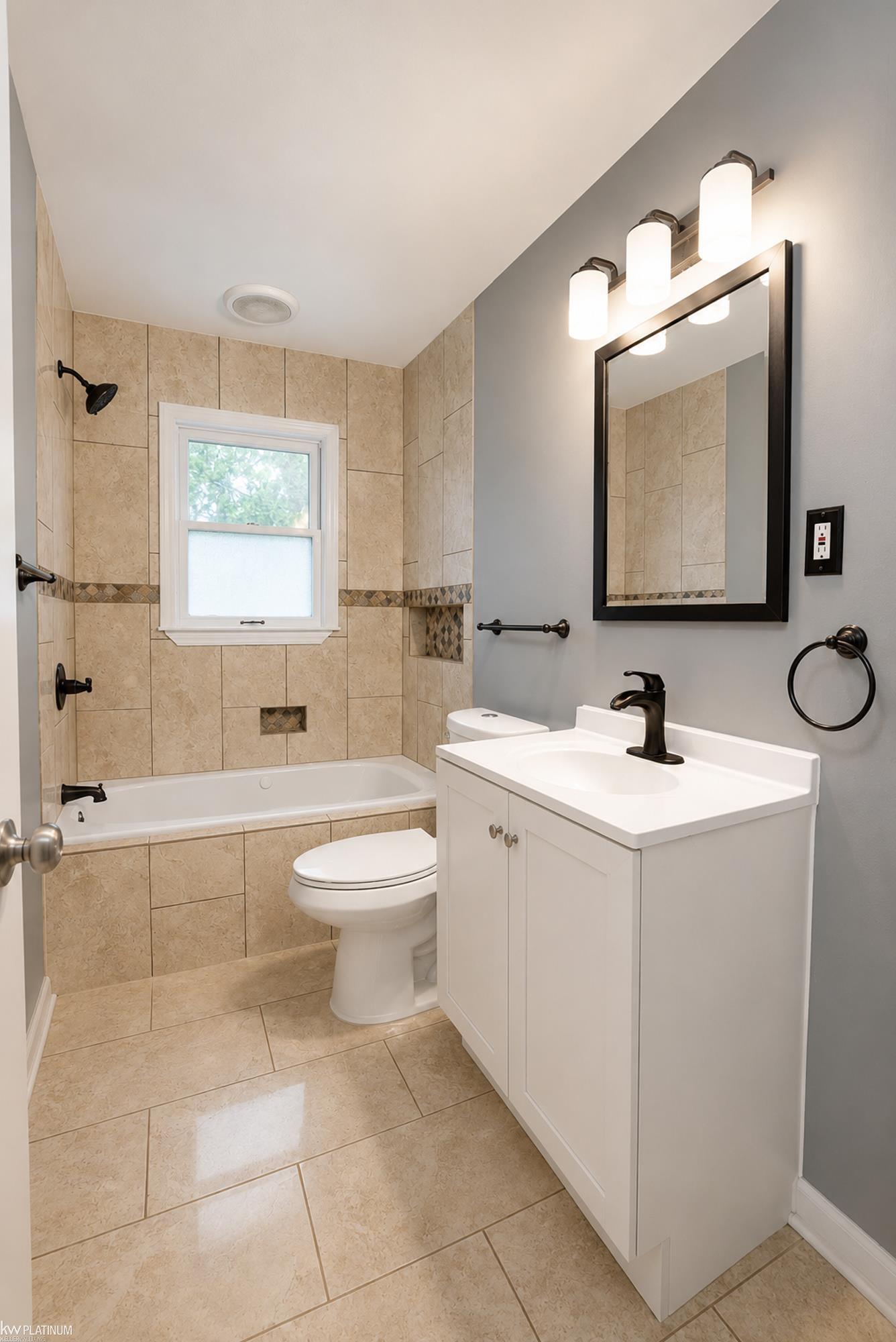 17225 Bell Avenue Property Photo 24