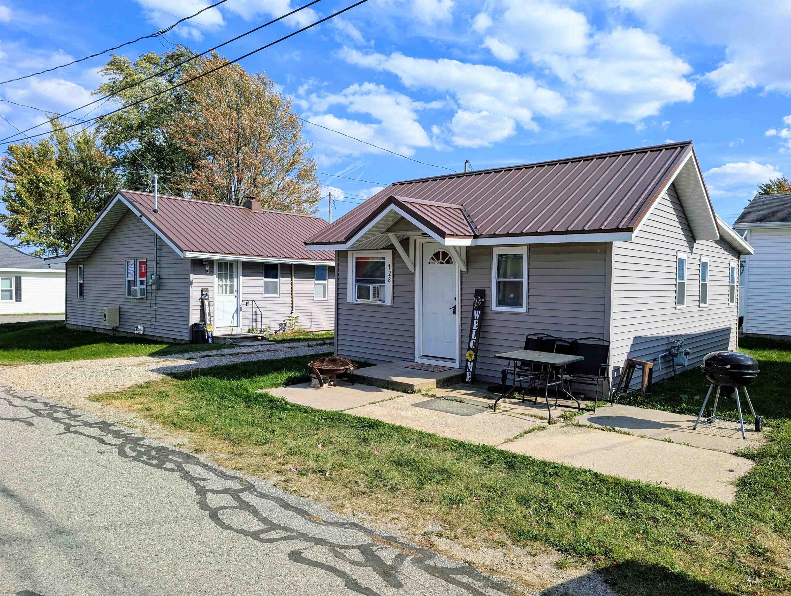 707 Shoreline Drive Property Photo 1