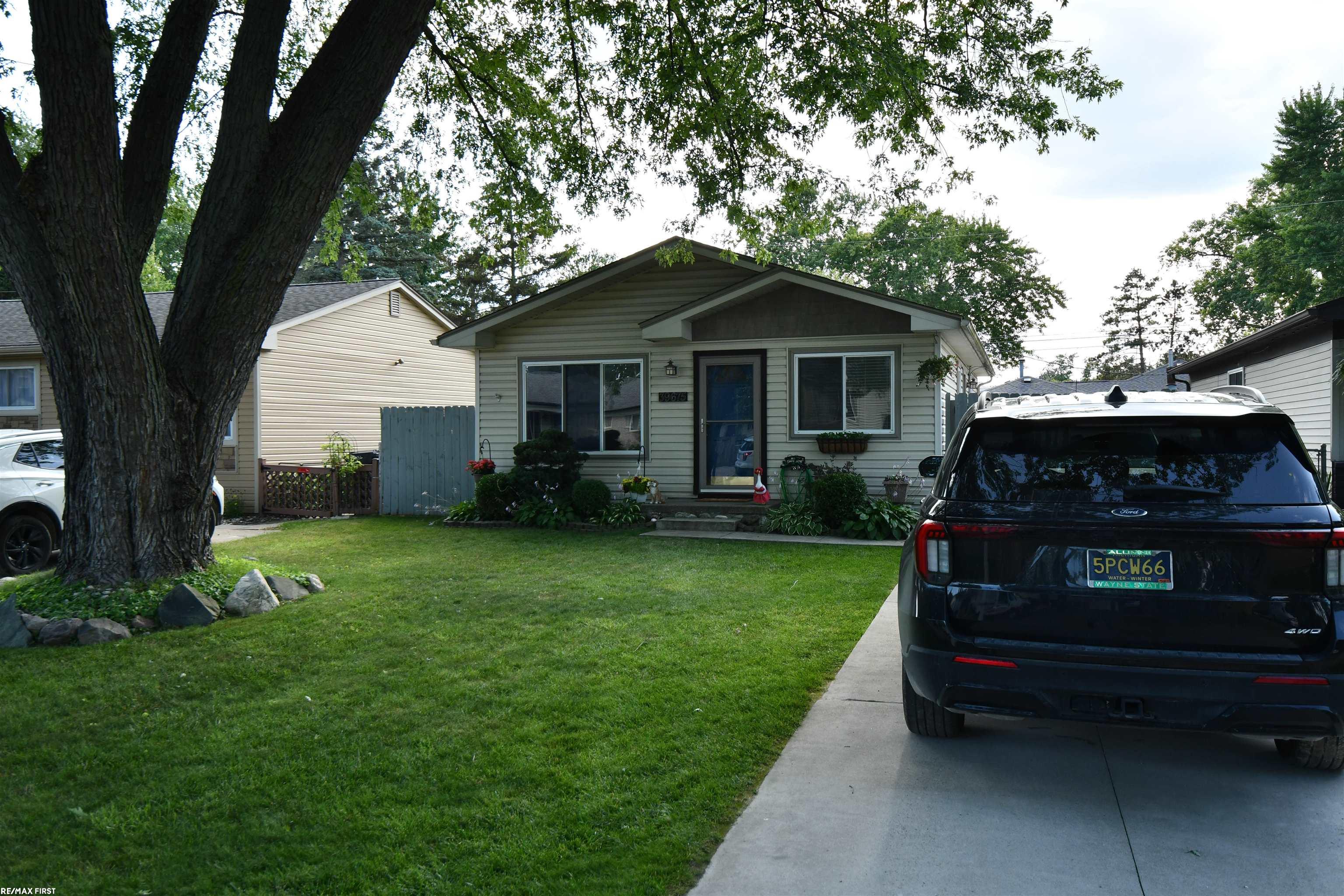 39675 Camp St Drive Property Photo 1