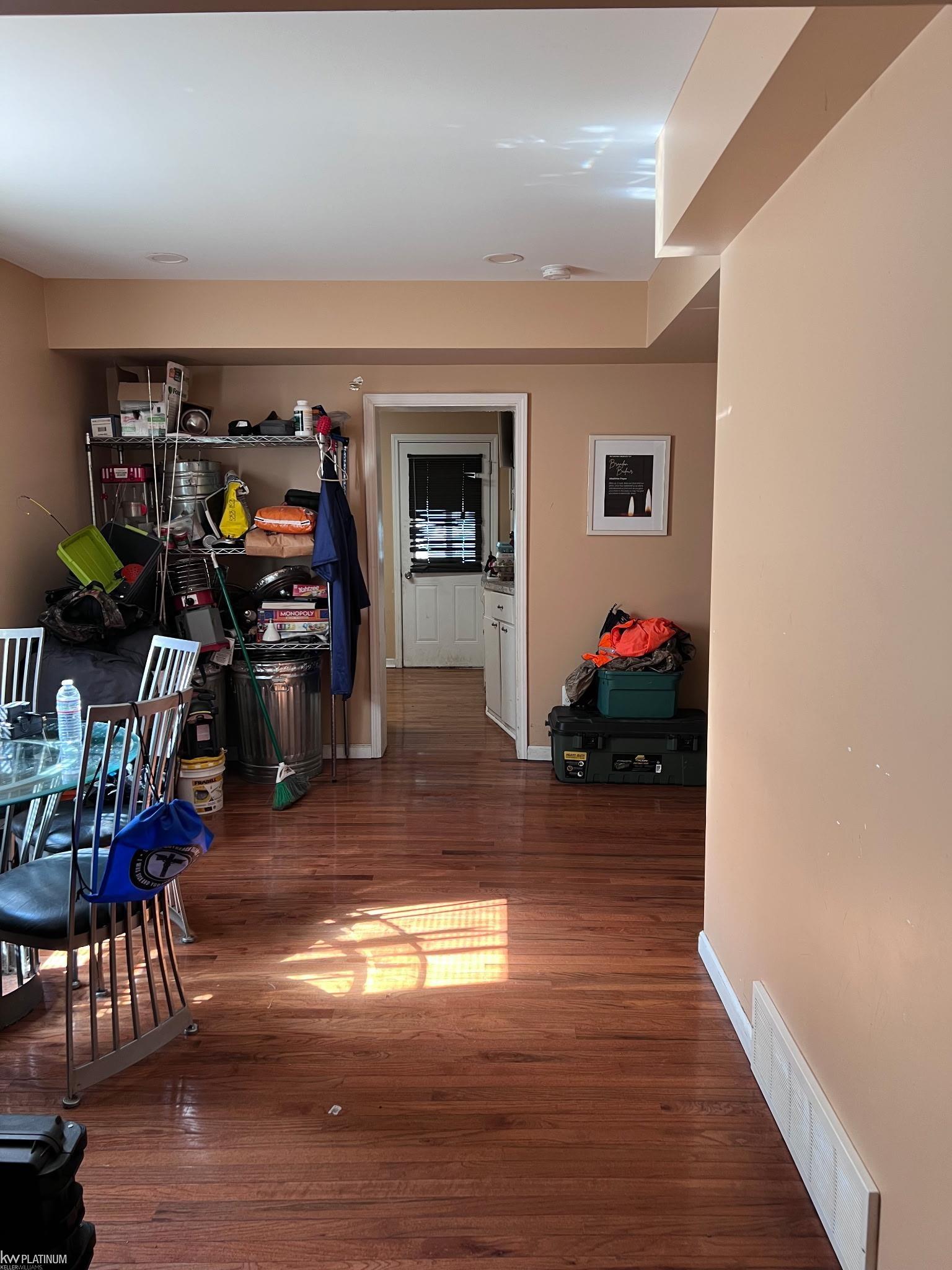 115 Robertson Street Property Photo 8