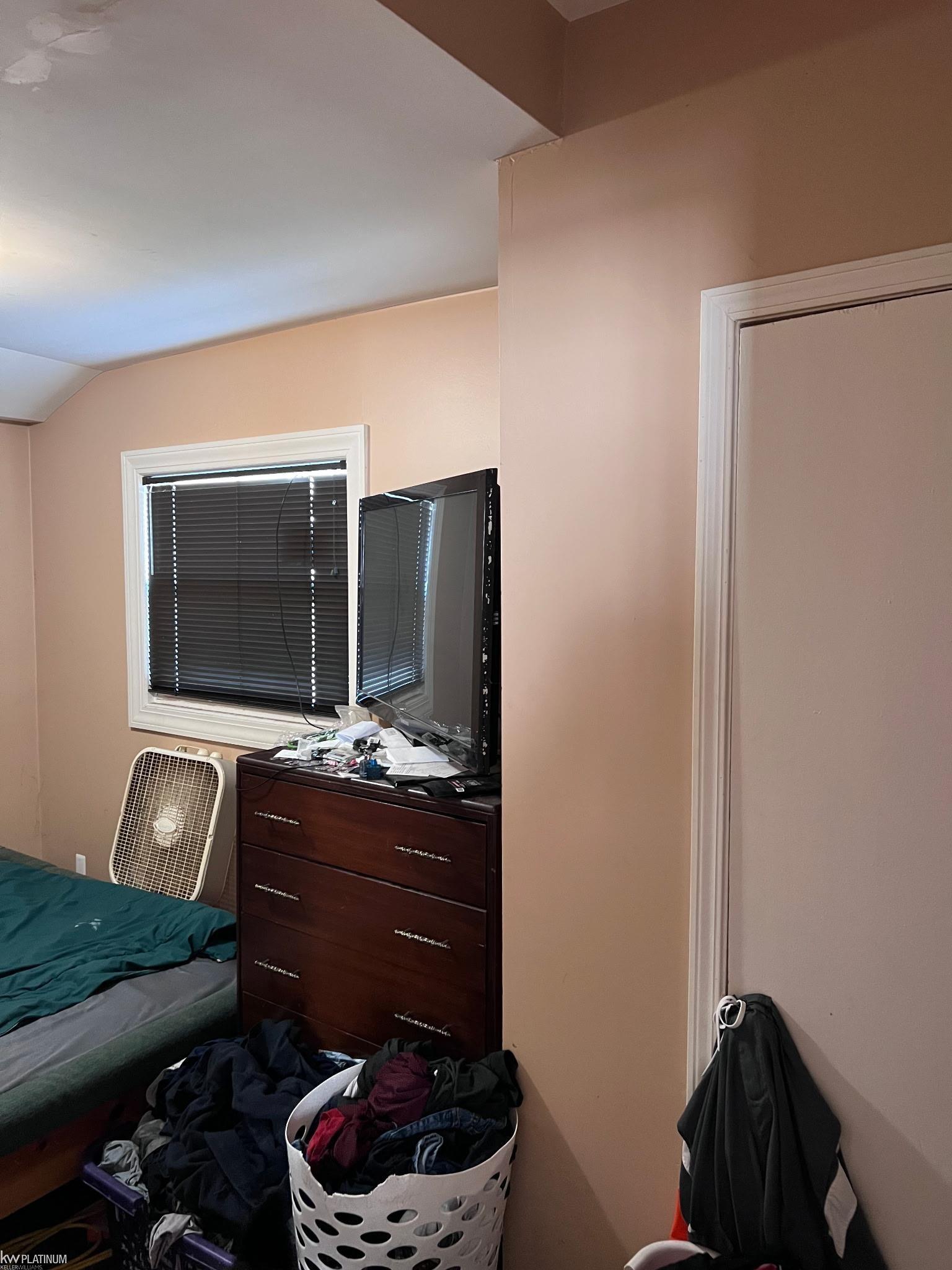 115 Robertson Street Property Photo 12