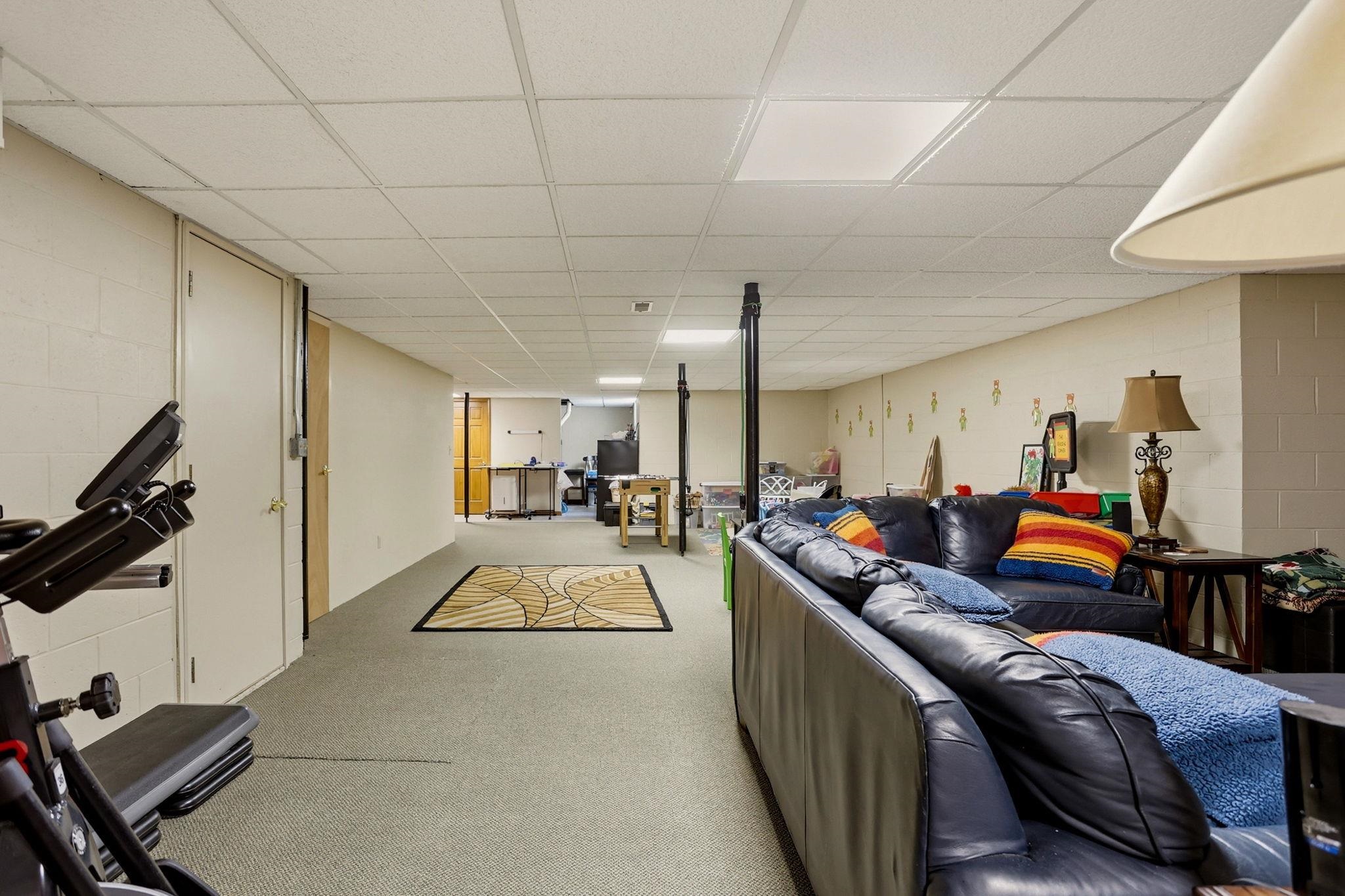 709 Meadow Lane Property Photo 43