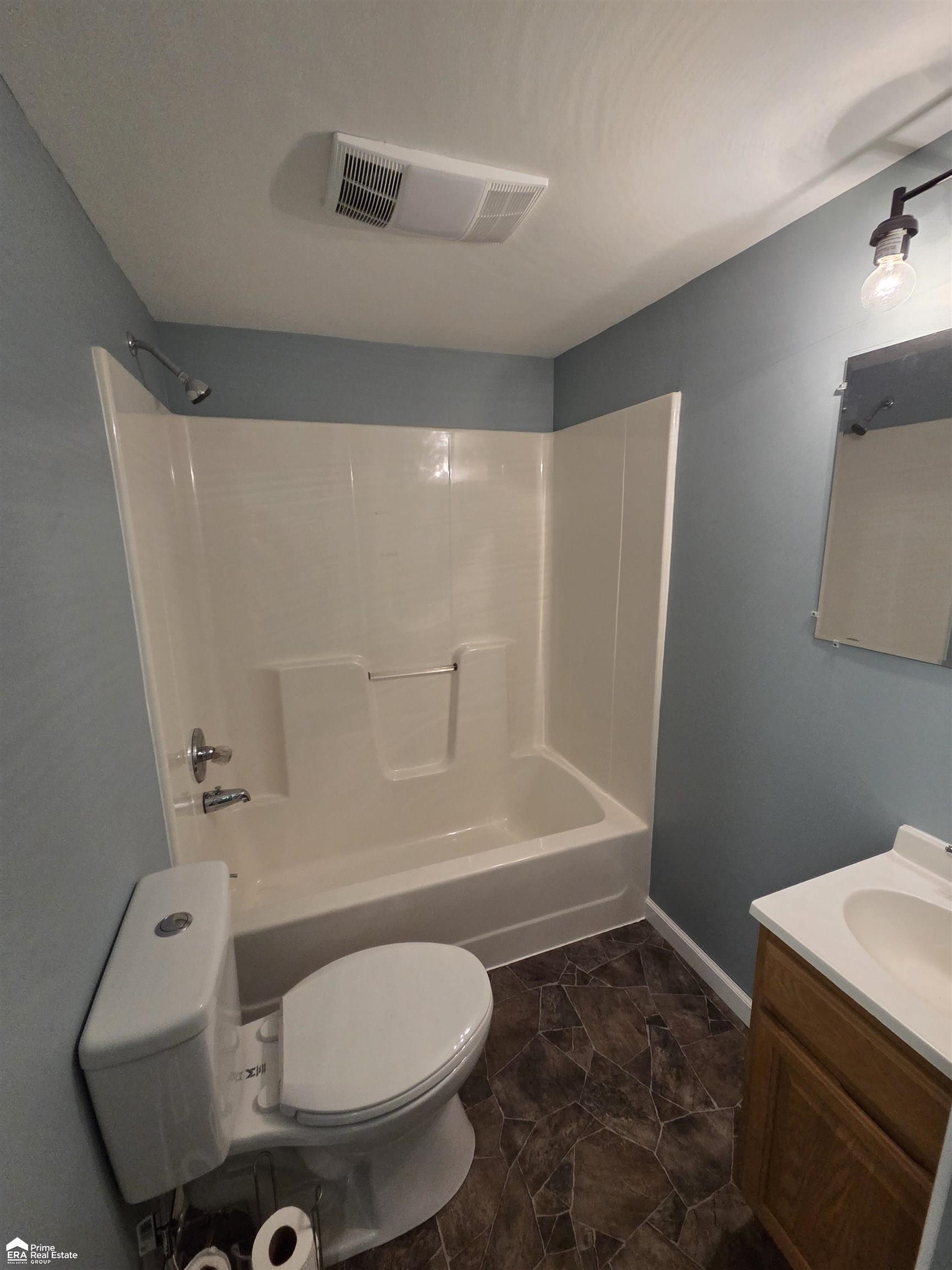 2164 E Whittemore Avenue Property Photo 5