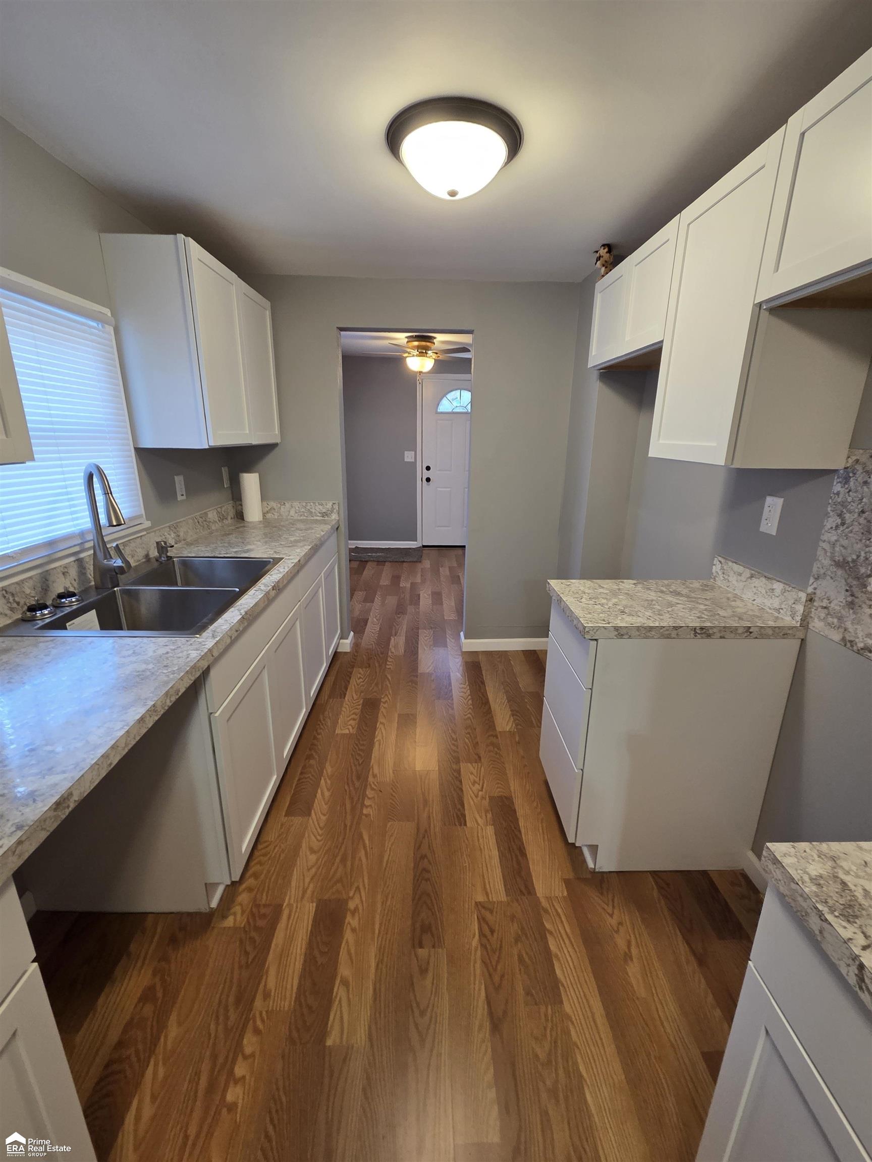 2164 E Whittemore Avenue Property Photo 7