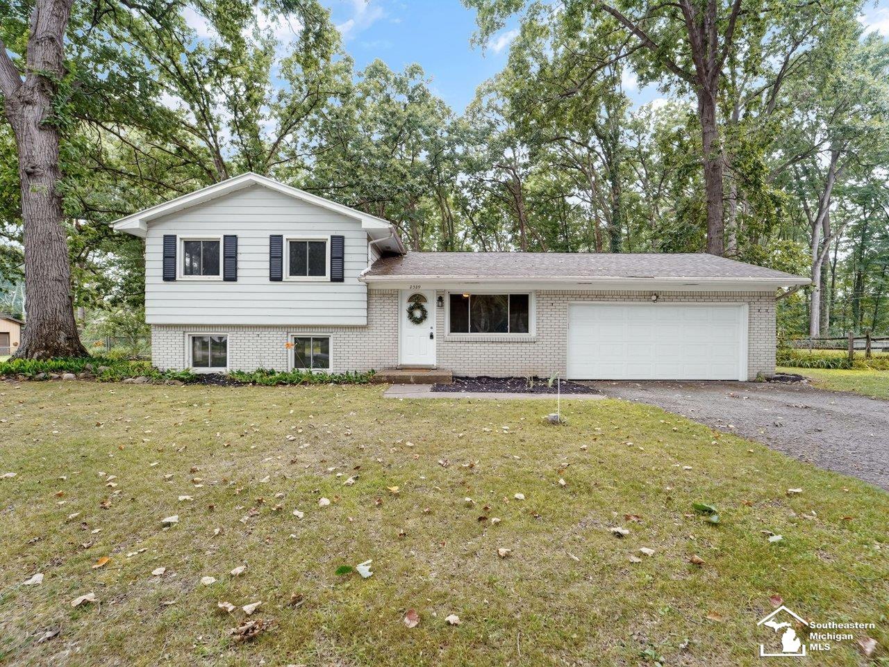 2389 Devonshire Street Property Photo 1