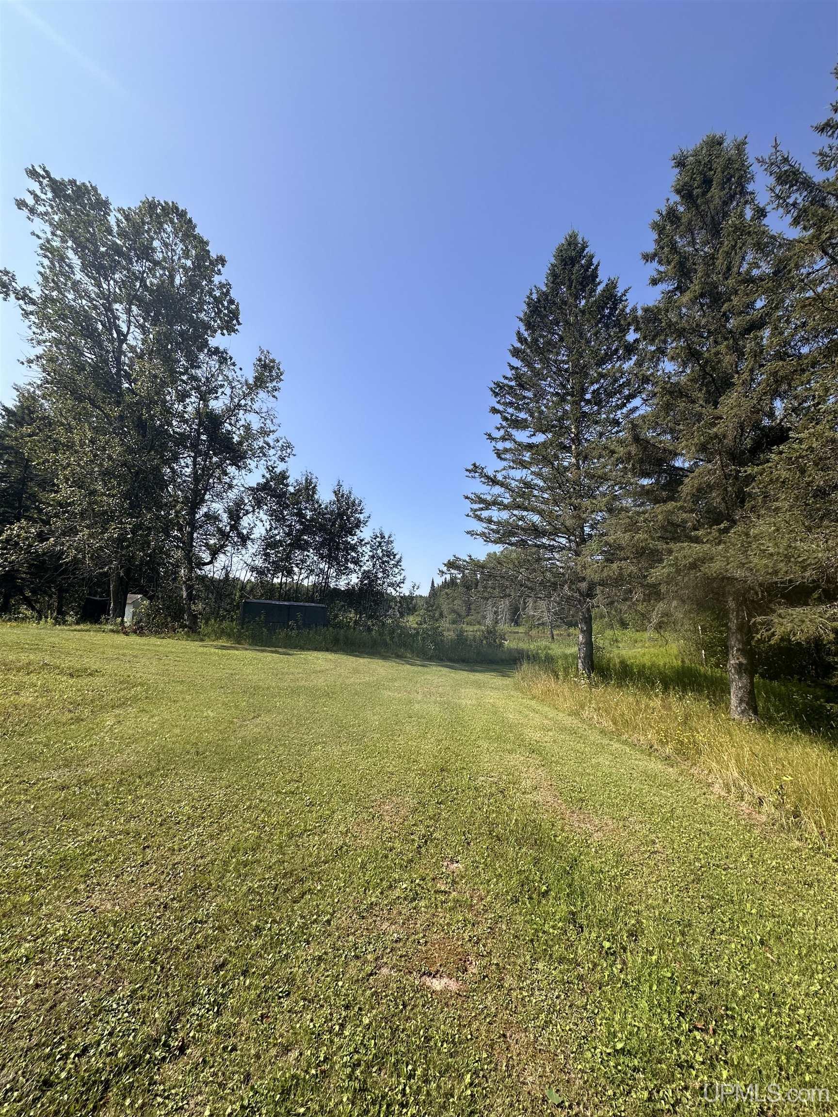 W6425 Leeman Road Property Photo 6