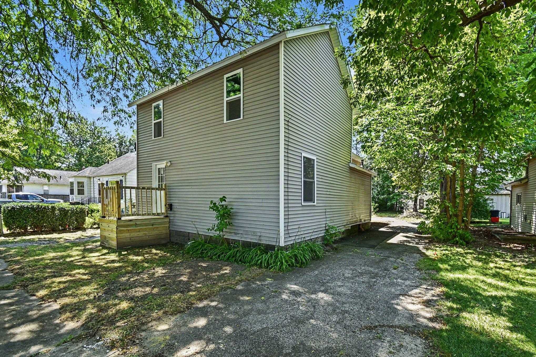 1917 Van Buren Street Property Photo 3