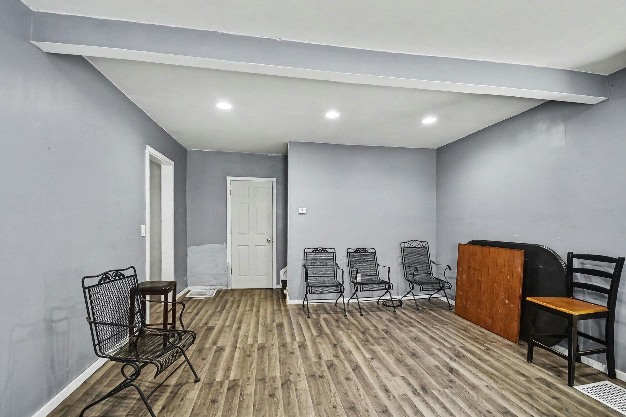 1917 Van Buren Street Property Photo 7