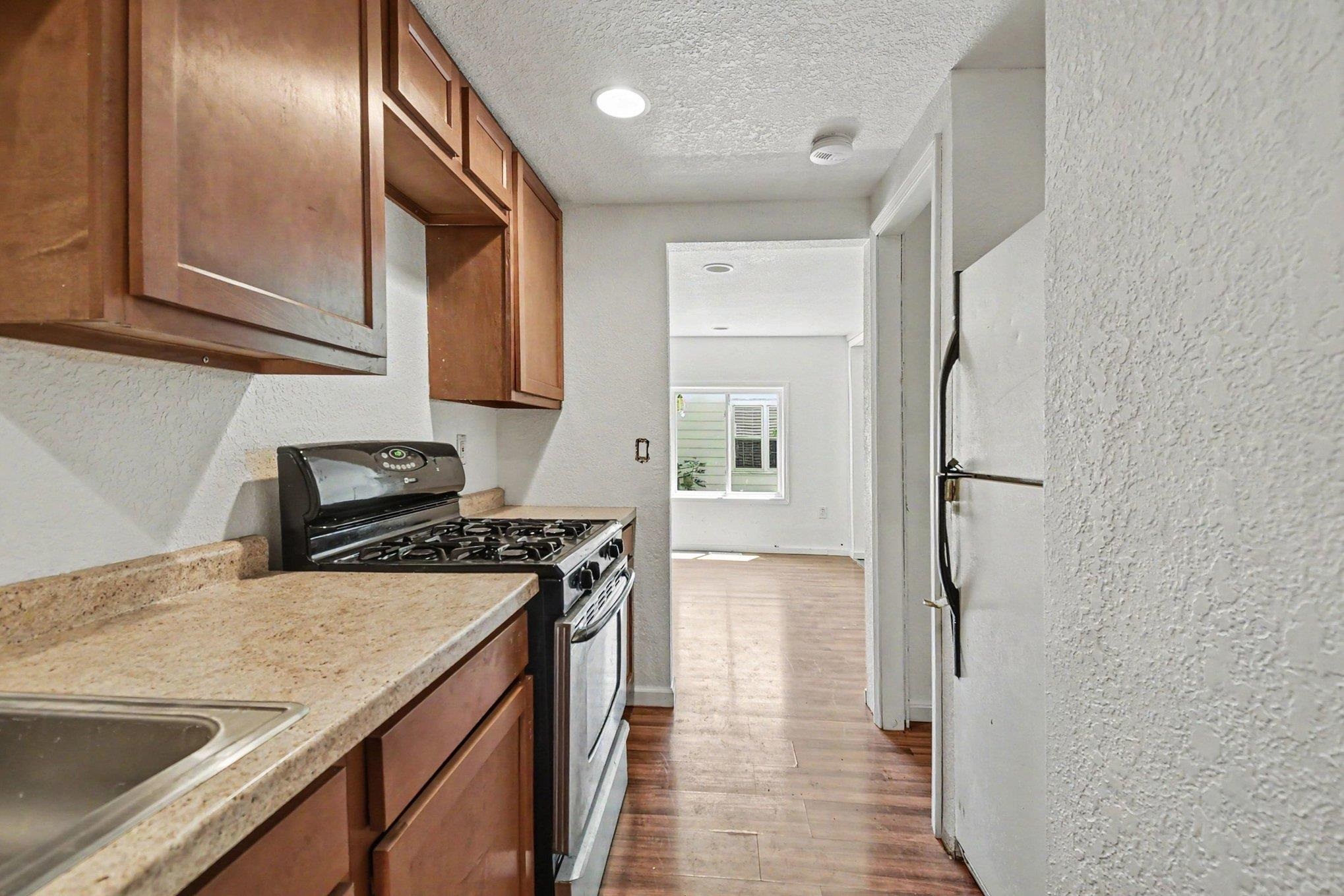 1917 Van Buren Street Property Photo 11