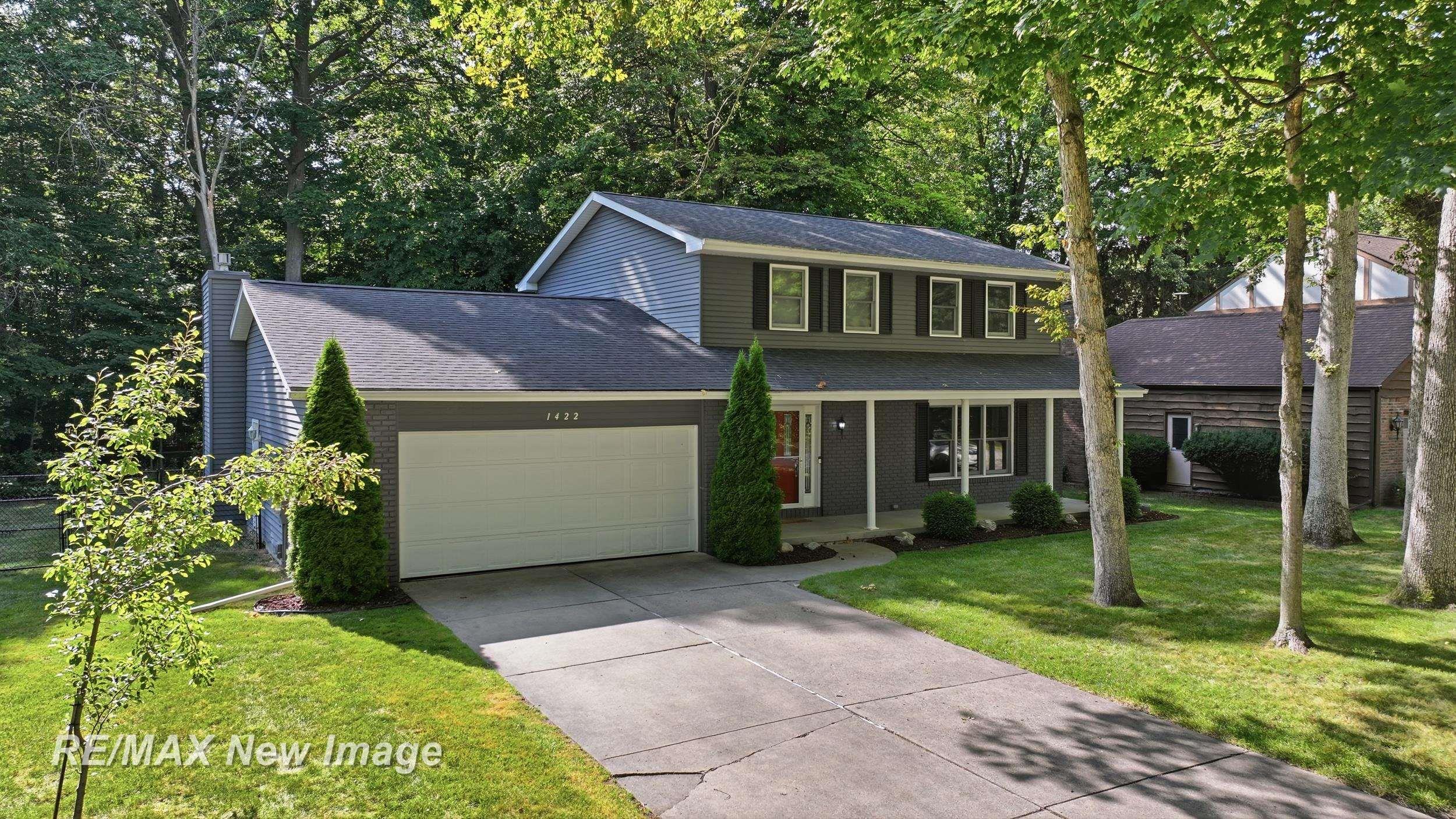 1422 Lenwood Drive Property Photo 1