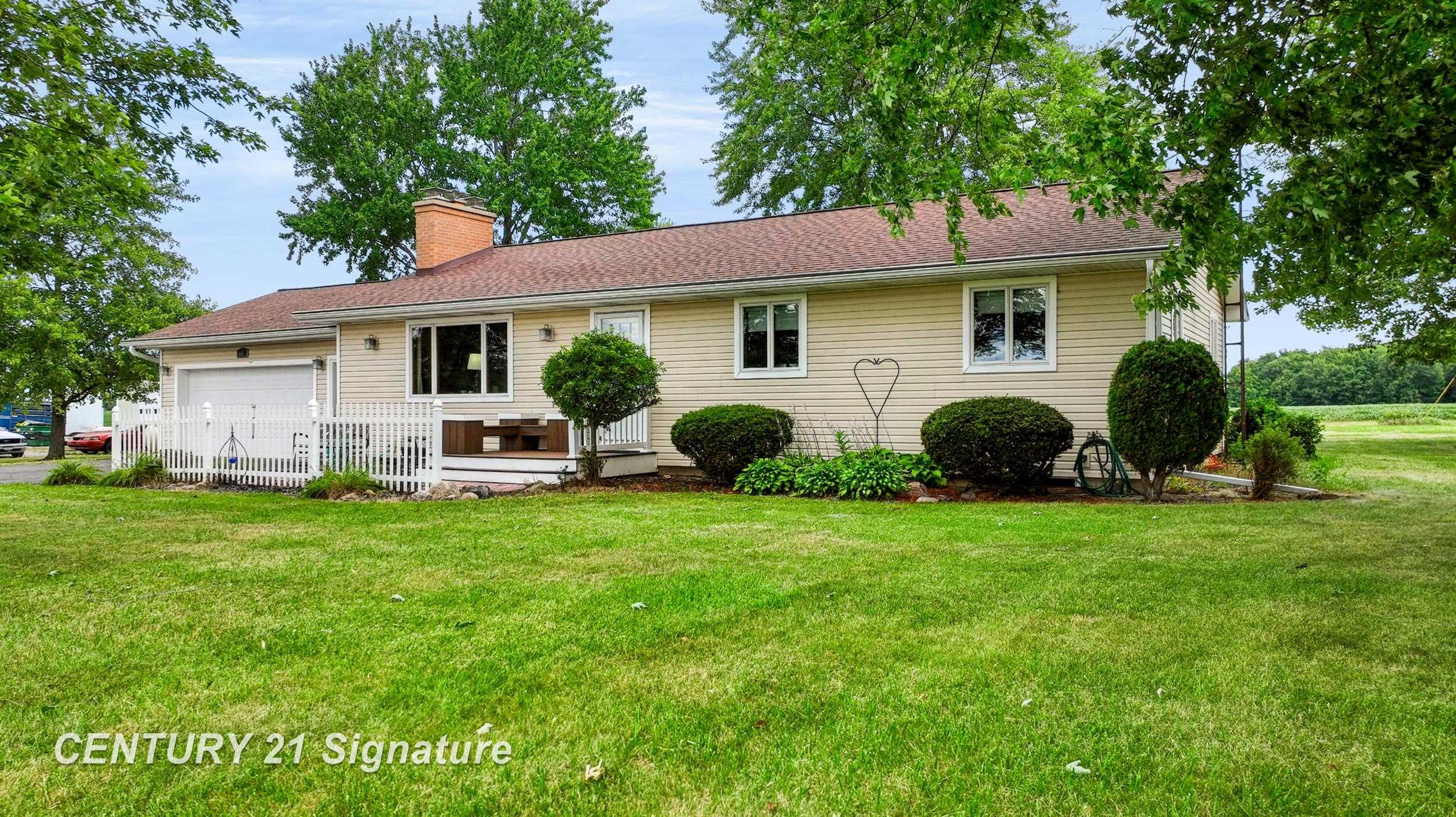455 S Vernon Road Property Photo 3