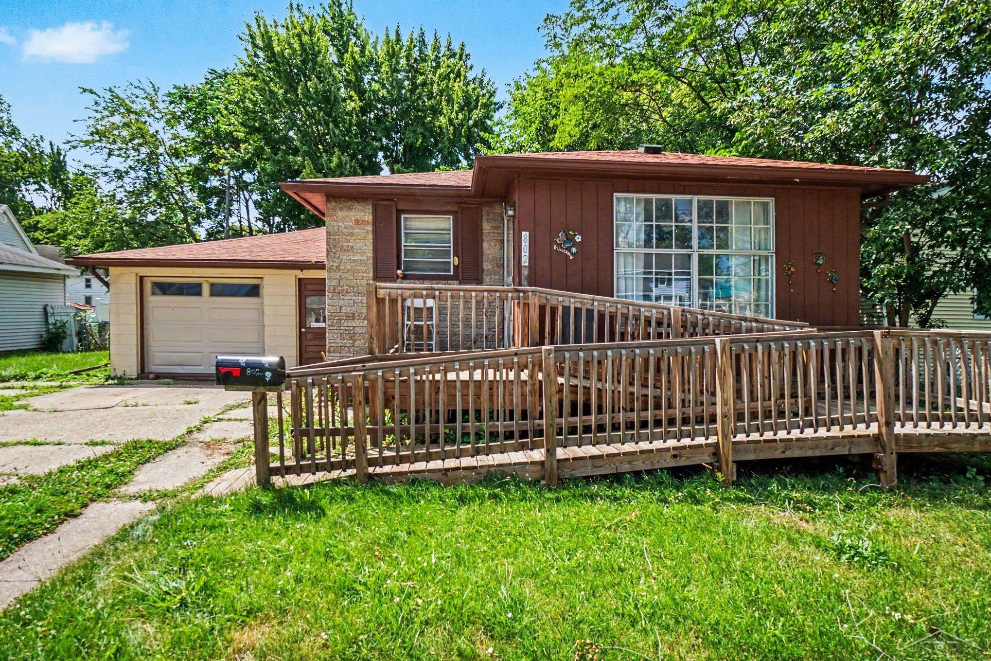 802 24th Street Property Photo 1