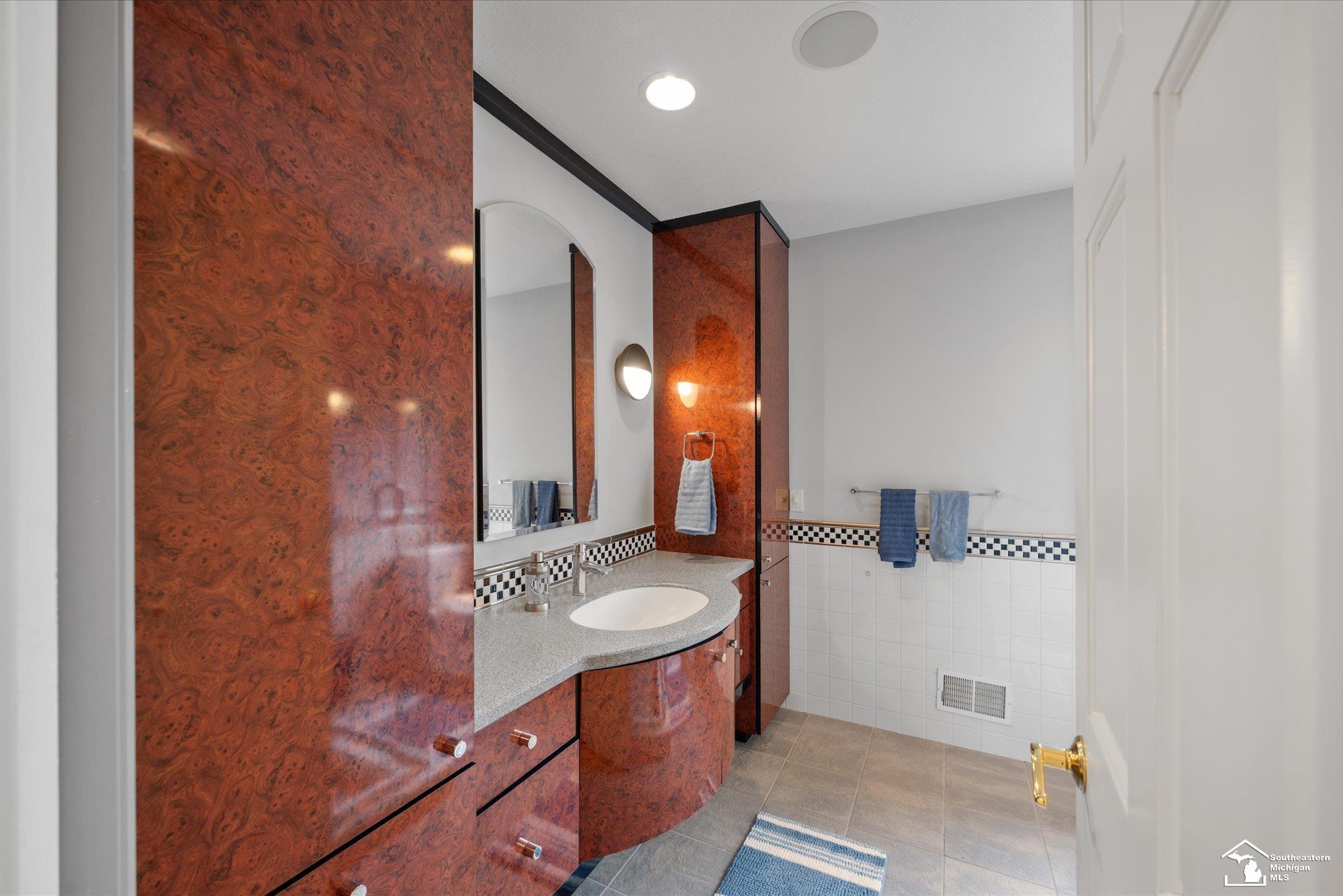 5481 Teakwood Drive Property Photo 43