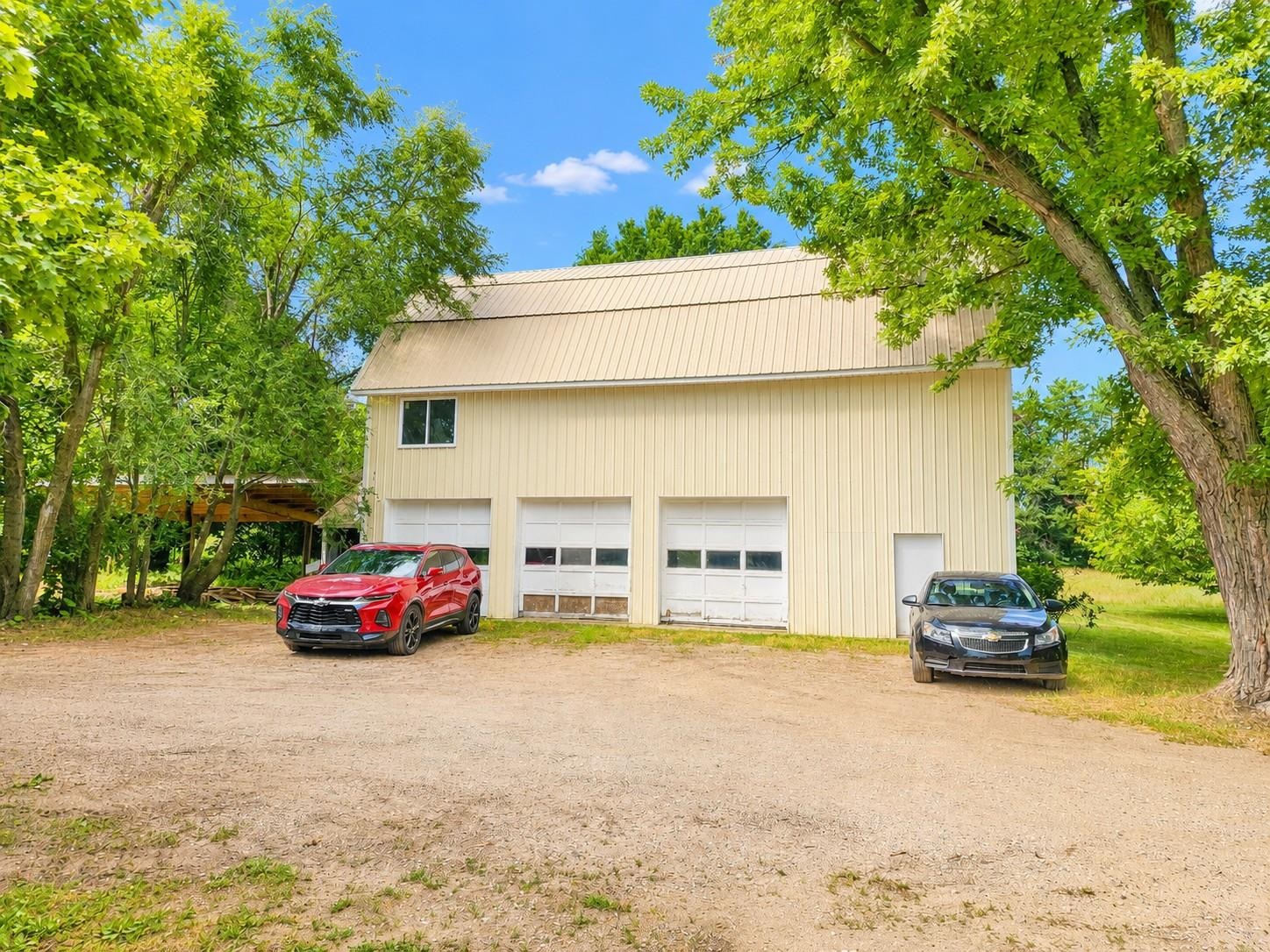 10651 N Vandecar Road Property Photo 3