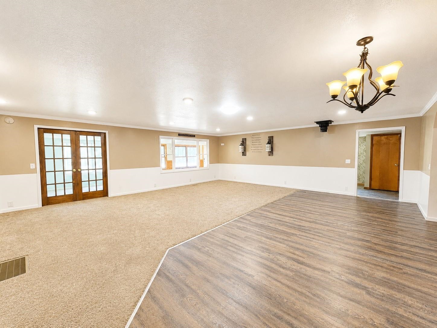 10651 N Vandecar Road Property Photo 6